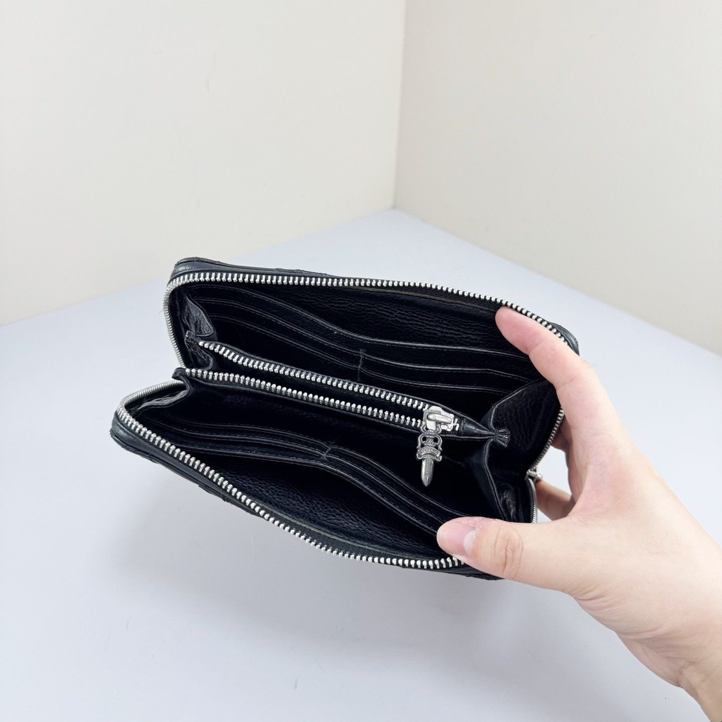 Chrome Hearts Chrome Hearts Quilted Cross Leather Wallet Size ONE SIZE - 6 Thumbnail