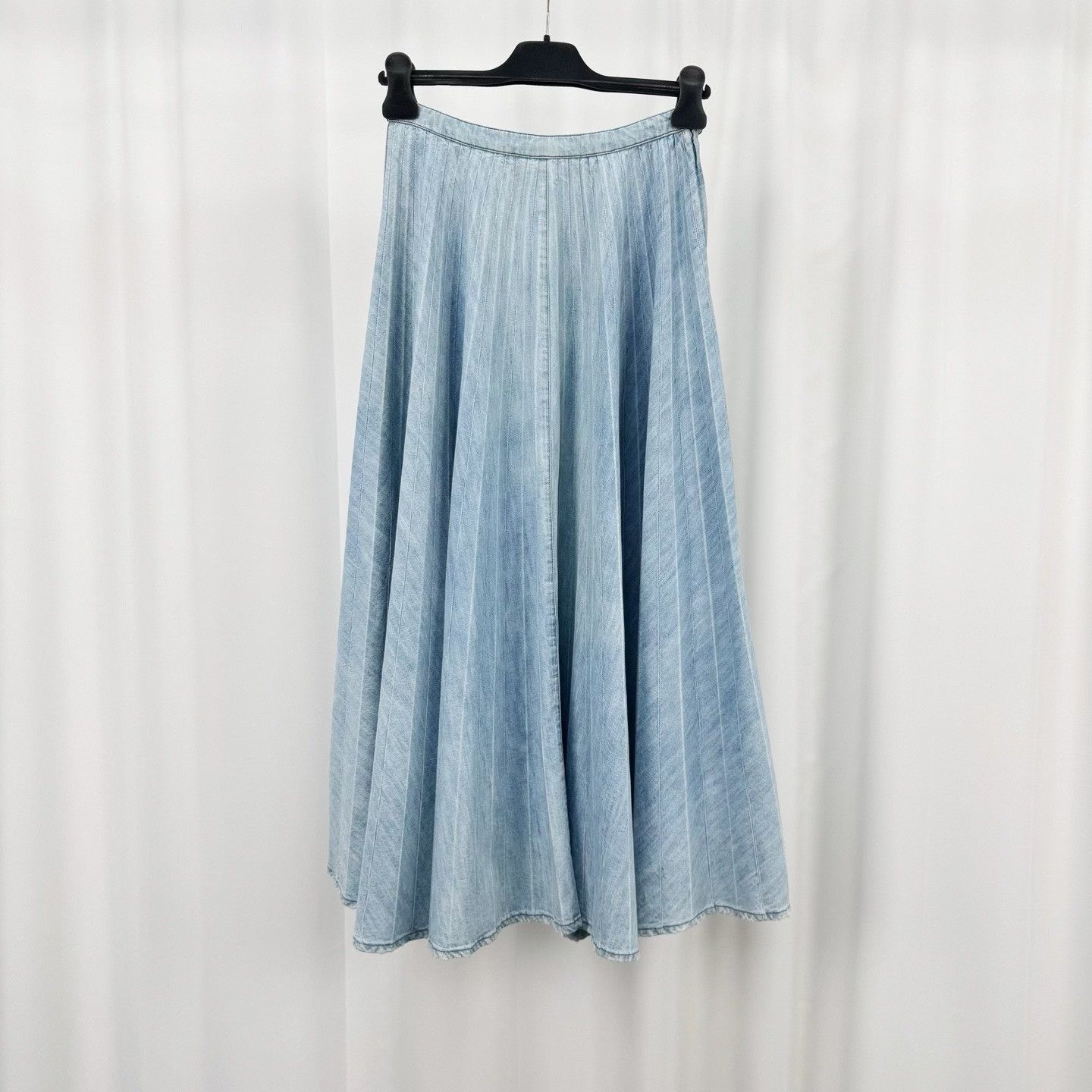 Miu Miu Miu Miu Striped Denim Midi Skirt Size 38 Size 26" / US 2 / IT 38 - 3 Thumbnail