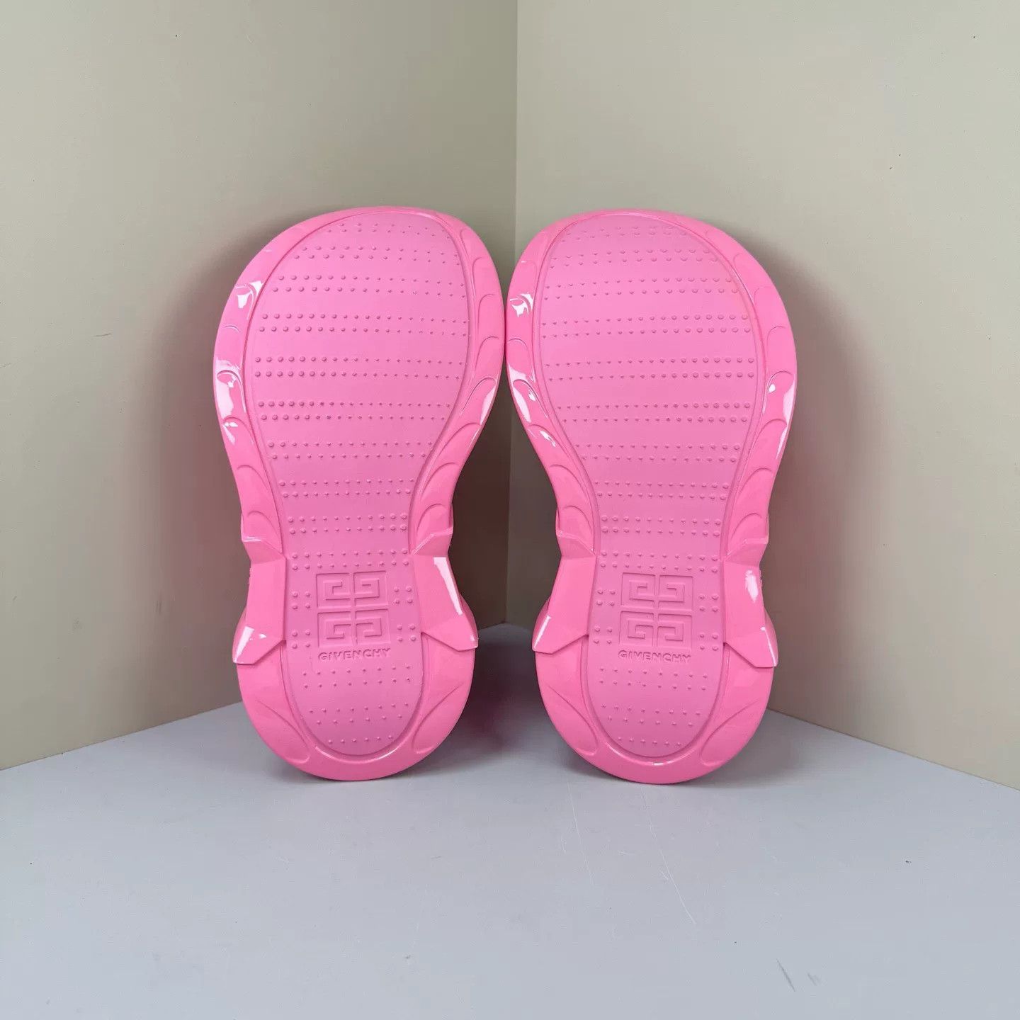 Givenchy Givenchy Pink Marshmallow Wedge Sandals Size 38 Size US 8 / IT 38 - 6 Thumbnail