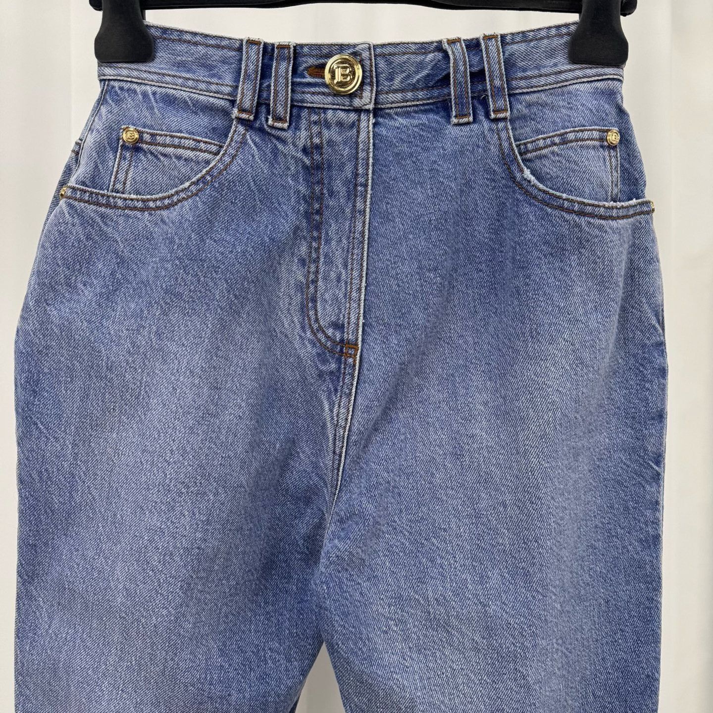 Balmain Balmain Gold Button Denim Shorts Size FR 36 Size 26" / US 2 / IT 38 - 4 Thumbnail