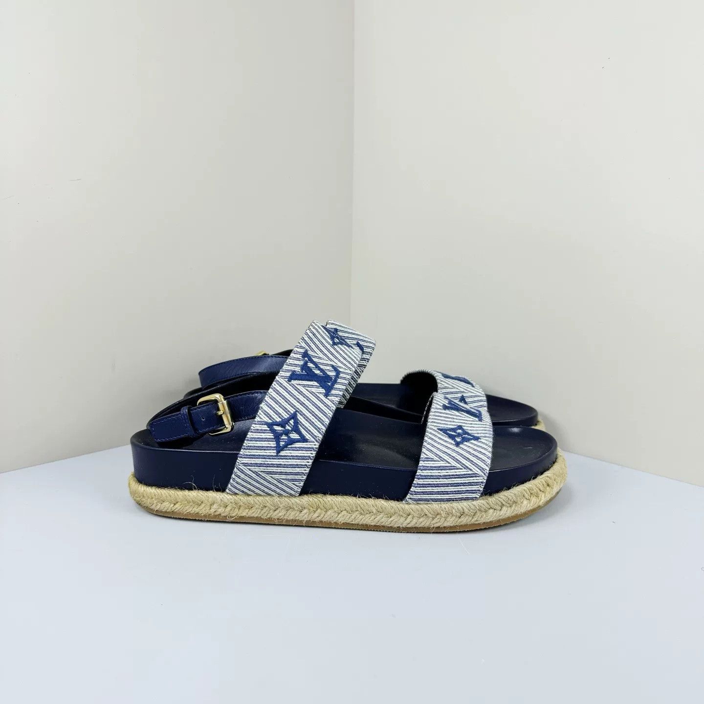 Louis Vuitton Louis Vuitton Monogram Denim Sandals Size 39 Size US 9 / IT 39 - 5 Thumbnail