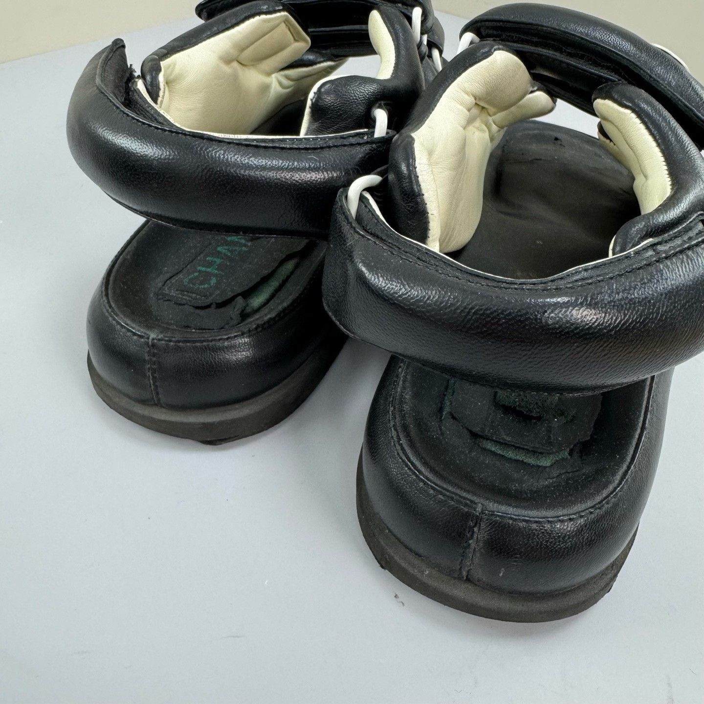 Chanel Chanel Quilted Logo Dad Sandals Size 38.5 Size US 8.5 / IT 38.5 - 8 Thumbnail