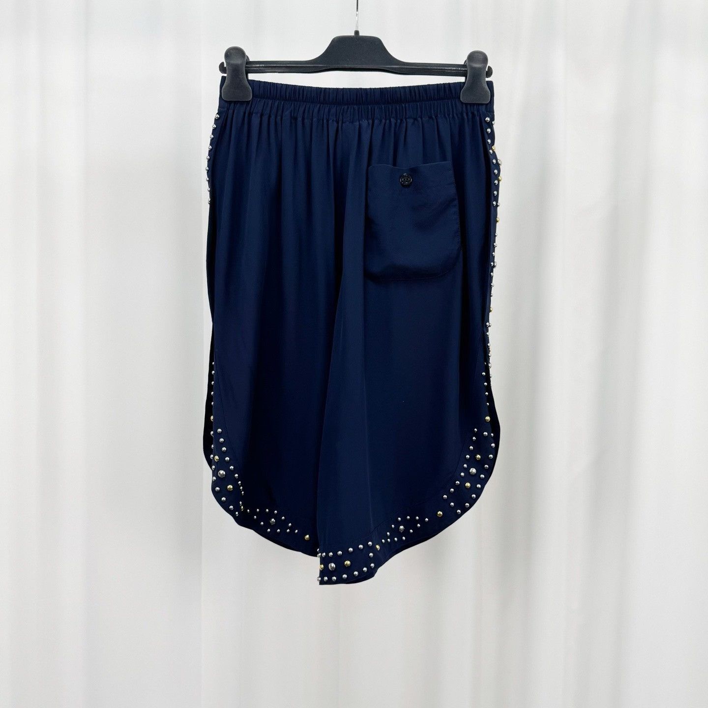 Louis Vuitton Louis Vuitton Studded Silk Shorts Size 36 Size 26" / US 2 / IT 38 - 3 Thumbnail