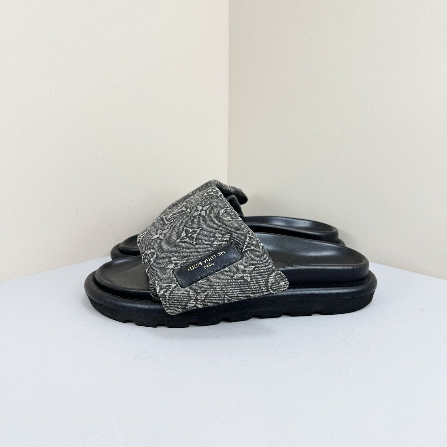 Louis Vuitton Louis Vuitton Monogram Denim Sandals Size 38 Size US 8 / IT 38 - 2 Thumbnail