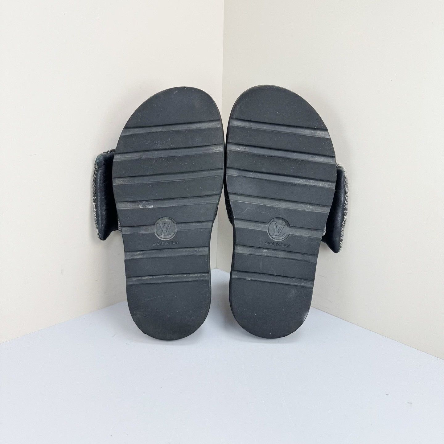 Louis Vuitton Louis Vuitton Monogram Denim Sandals Size 38 Size US 8 / IT 38 - 6 Thumbnail