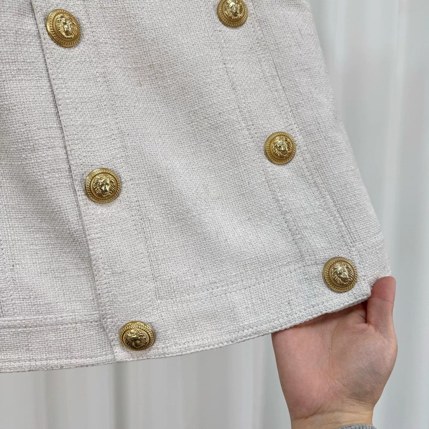 Balmain Balmain Gold Button Tweed Mini Skirt Size 34 Size 25" / US 0 / IT 36 - 5 Thumbnail