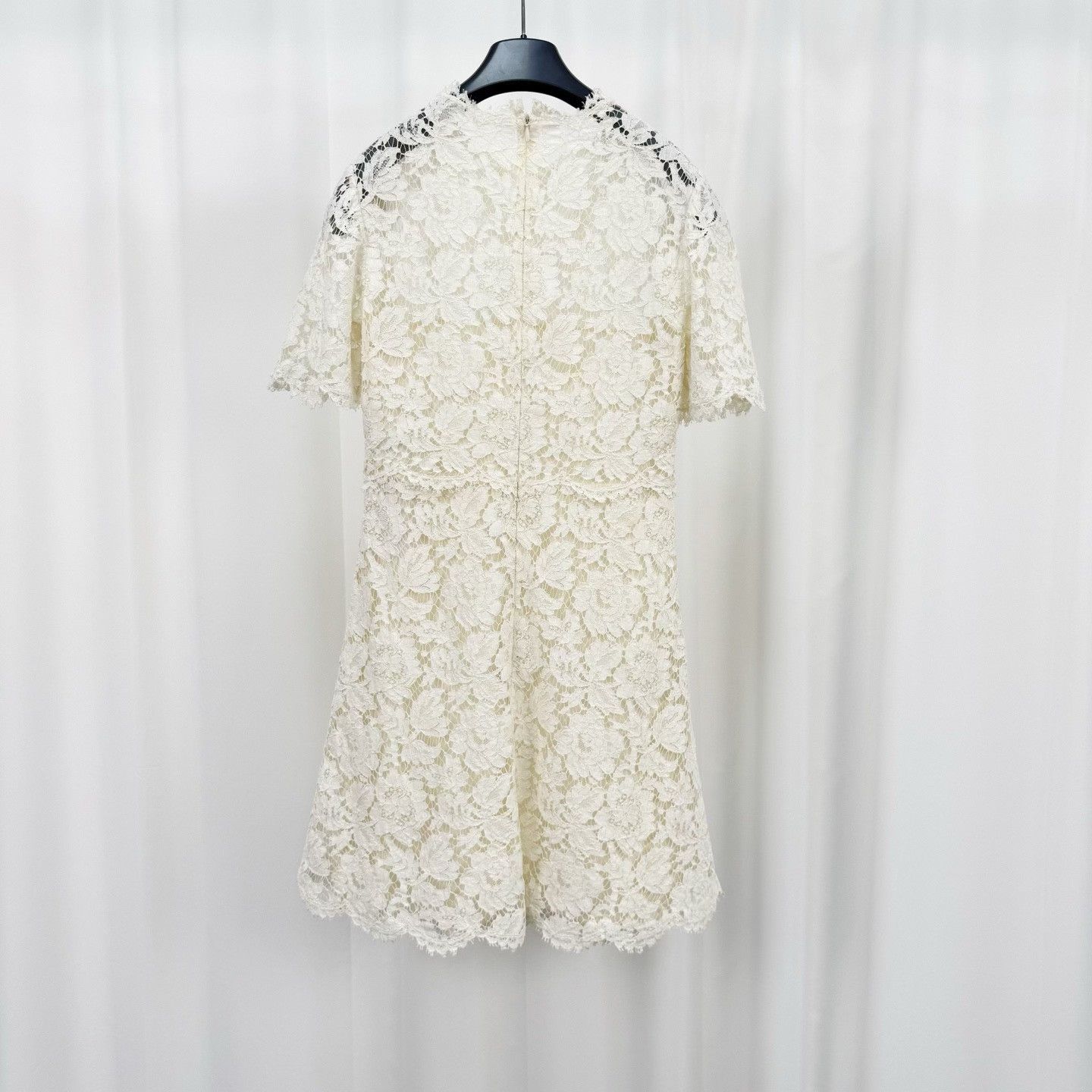 Valentino Valentino Lace Dress Size 40 Size S / US 4 / IT 40 - 3 Thumbnail