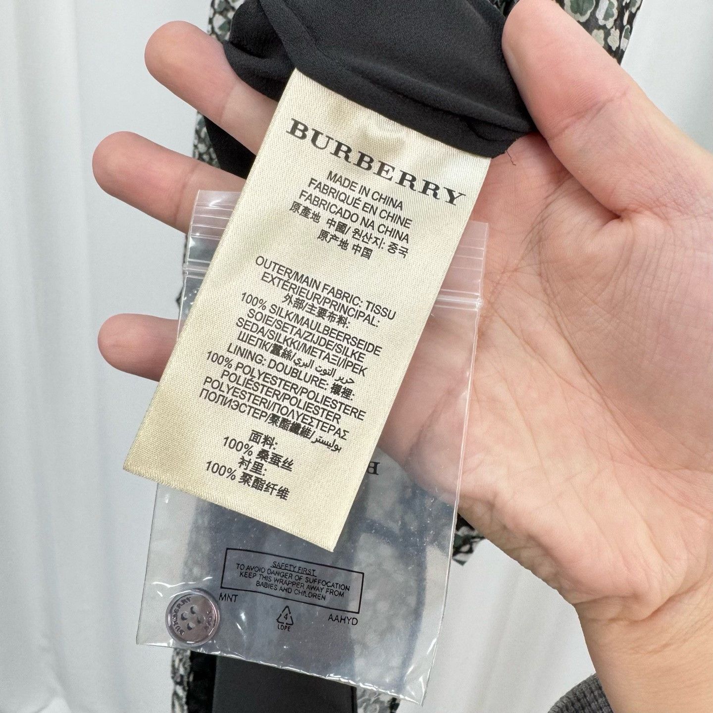 Burberry Burberry Floral Silk Midi Dress UK 4 Size XS / US 0-2 / IT 36-38 - 7 Thumbnail