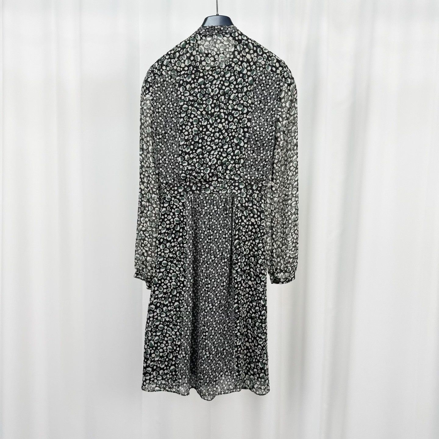 Burberry Burberry Floral Silk Midi Dress UK 4 Size XS / US 0-2 / IT 36-38 - 3 Thumbnail
