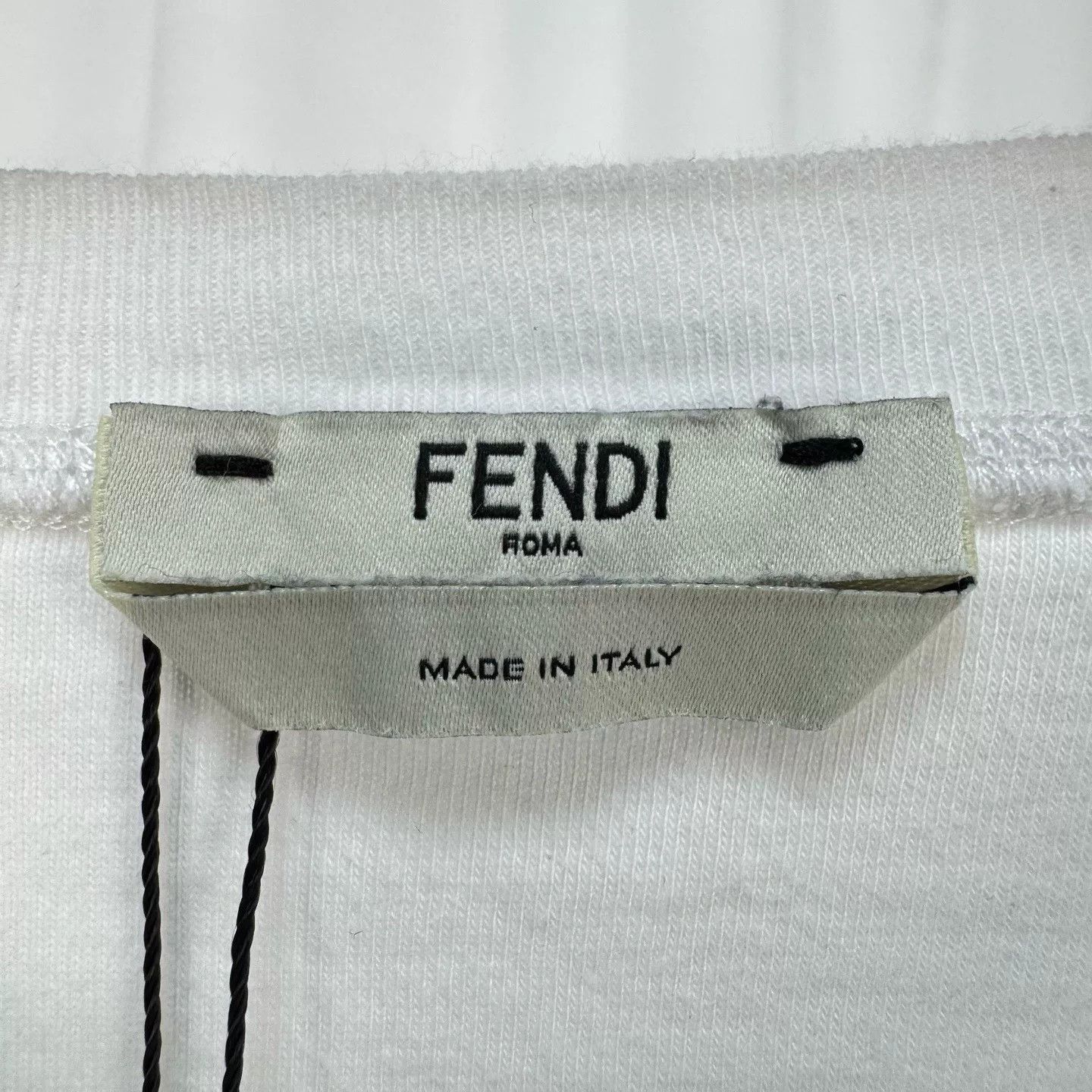 Fendi Fendi Logo Tape T-Shirt Size XS Size XS / US 0-2 / IT 36-38 - 6 Thumbnail