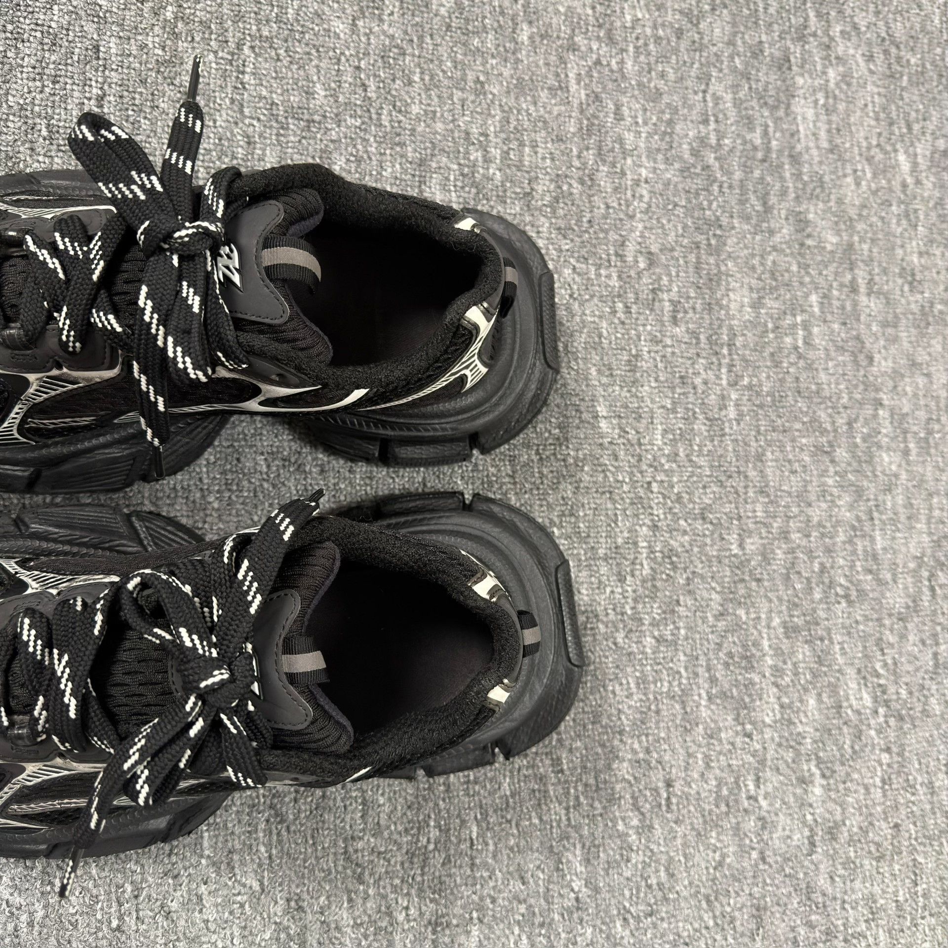 Balenciaga Balenciaga 3XL Sneakers Black Silver Size 6 Size US 6 / EU 39 - 6 Thumbnail