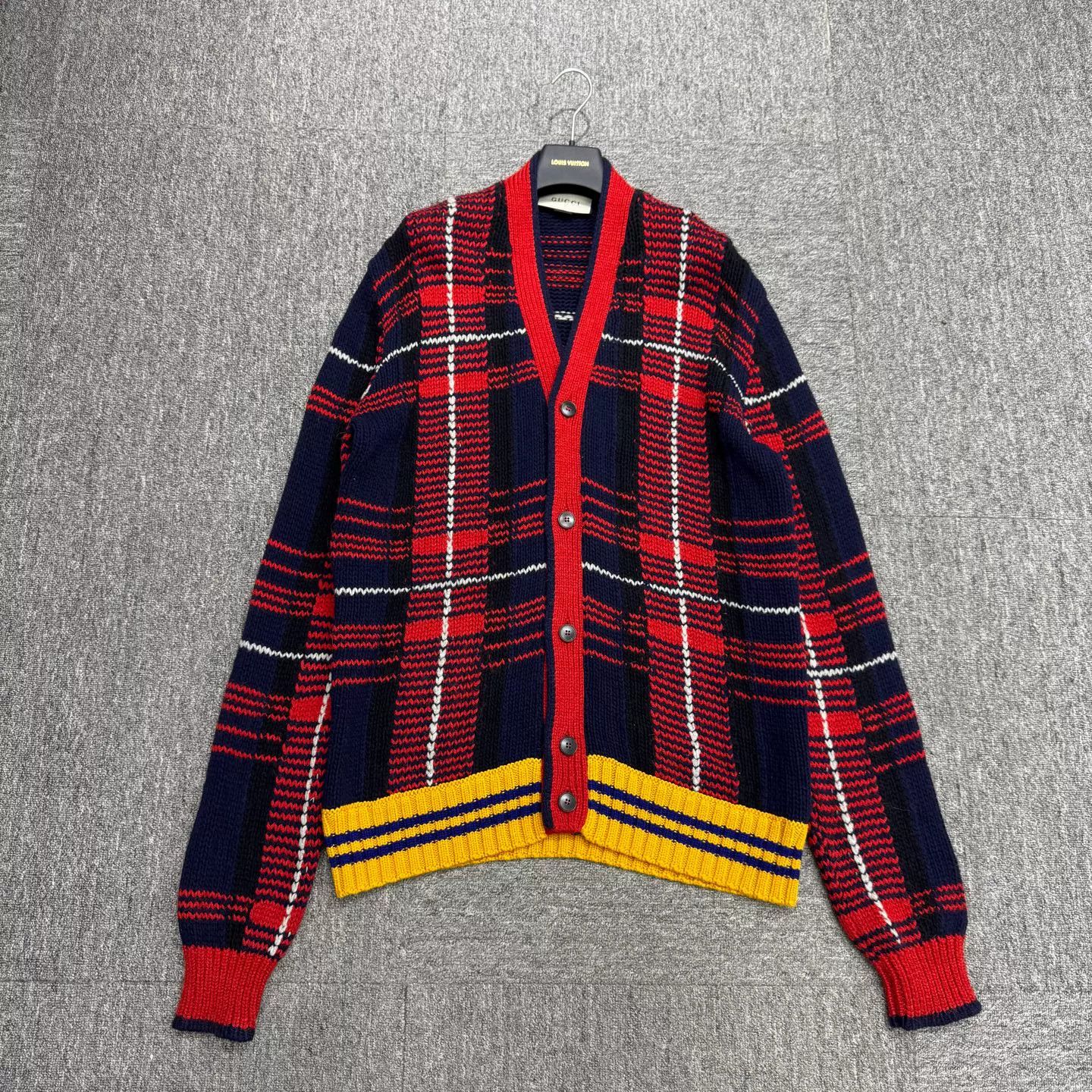 Gucci Gucci Plaid Cardigan Size XL Size US XL / EU 56 / 4 - 2 Thumbnail