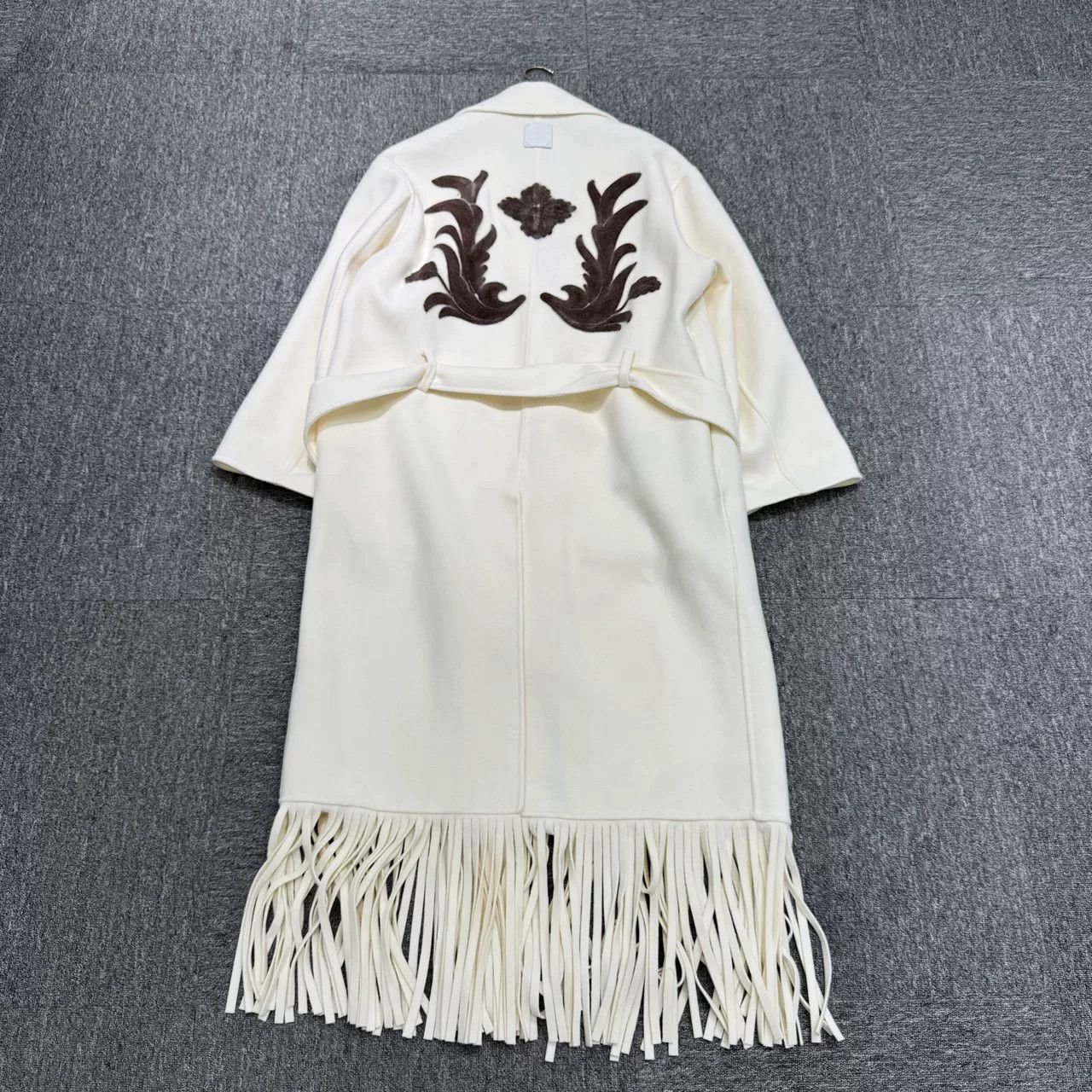 Louis Vuitton Louis Vuitton Fringe Wool Coat Size S Size US S / EU 44-46 / 1 - 6 Thumbnail
