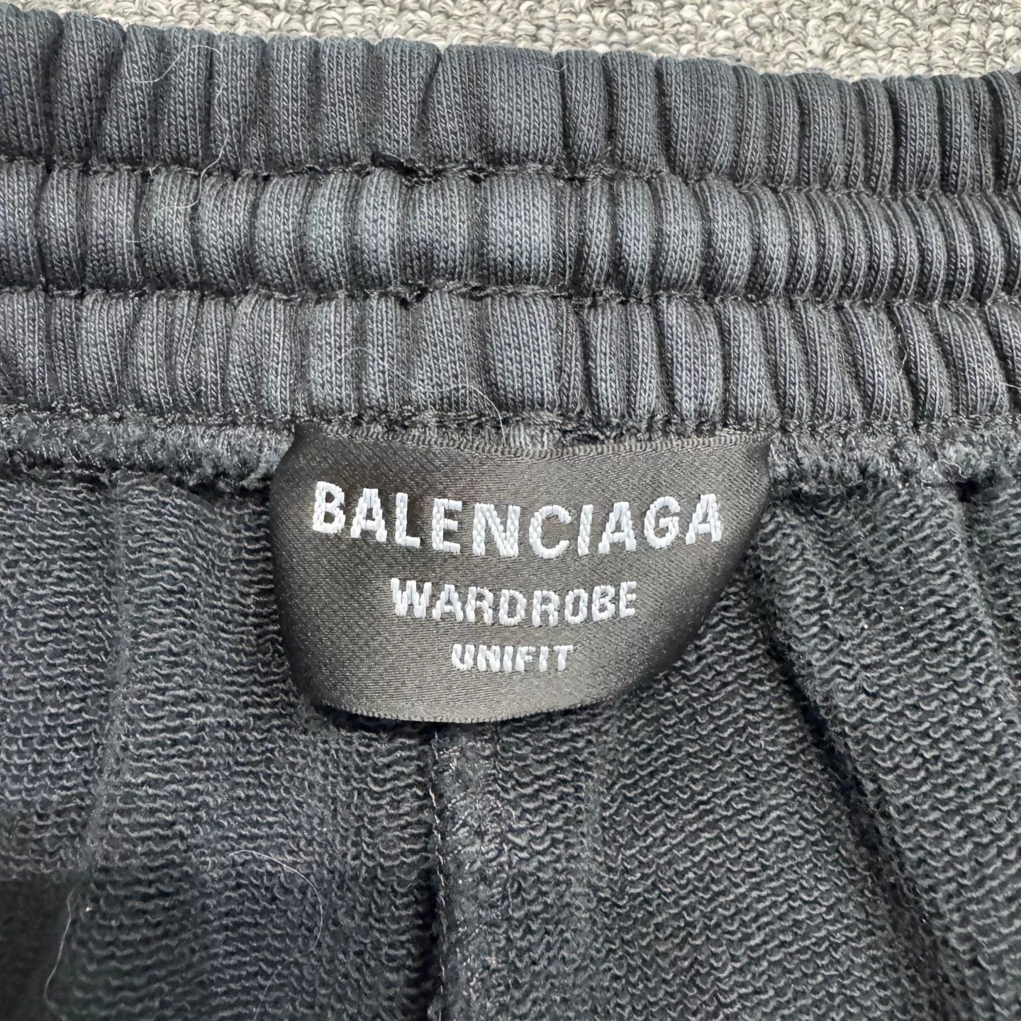 Balenciaga Balenciaga Embroidered Logo Shorts Size XS Size US 28 / EU 44 - 4 Thumbnail