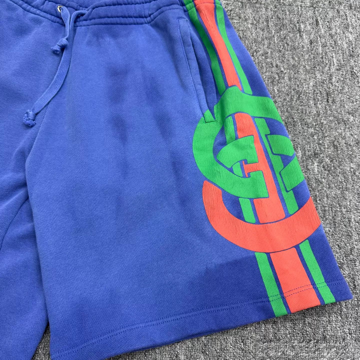 Gucci Gucci Logo Print Shorts Size XS Size US 28 / EU 44 - 3 Thumbnail