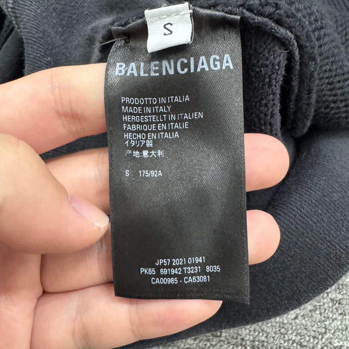 Balenciaga Balenciaga Crest Logo Knit Sweater Size S Size US S / EU 44-46 / 1 - 5 Thumbnail