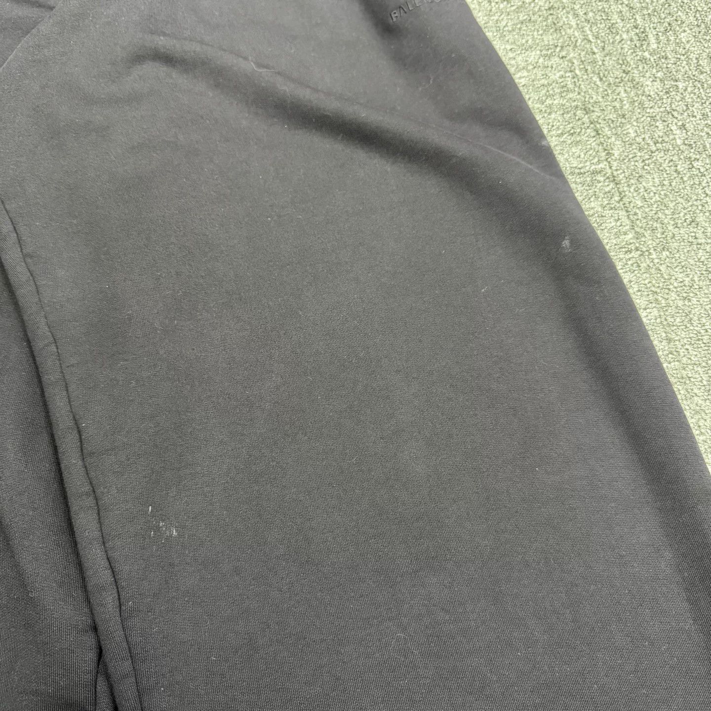 Balenciaga Balenciaga Unisex Logo Sweatpants Size XXS Size US 26 / EU 42 - 3 Thumbnail