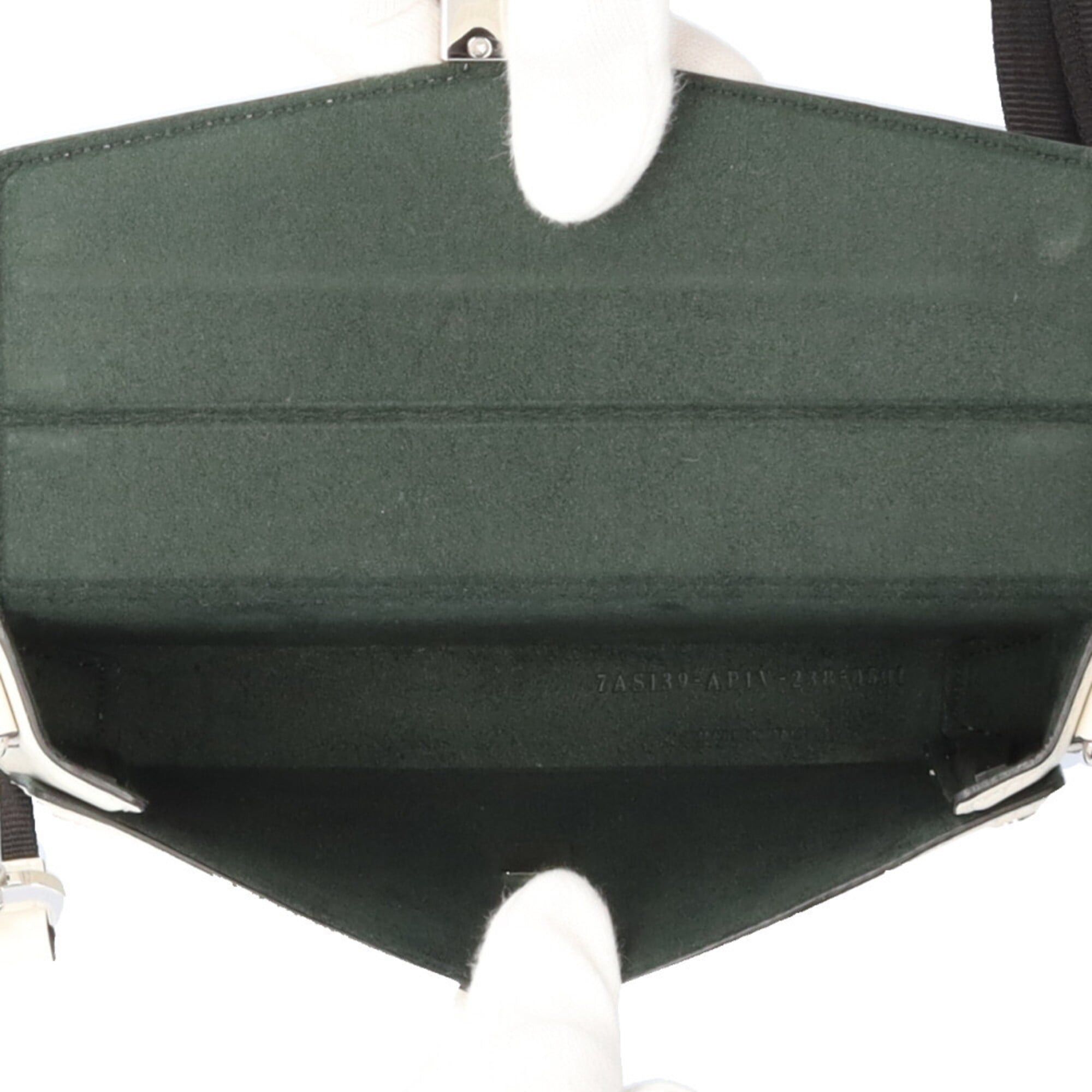 Fendi Fendi x Marc Jacobs Collaboration Baguette Phone Pouch Shoulder Bag, Leather 7AS139, White, Men's/Women's, Used, 2-way Size ONE SIZE - 8 Thumbnail