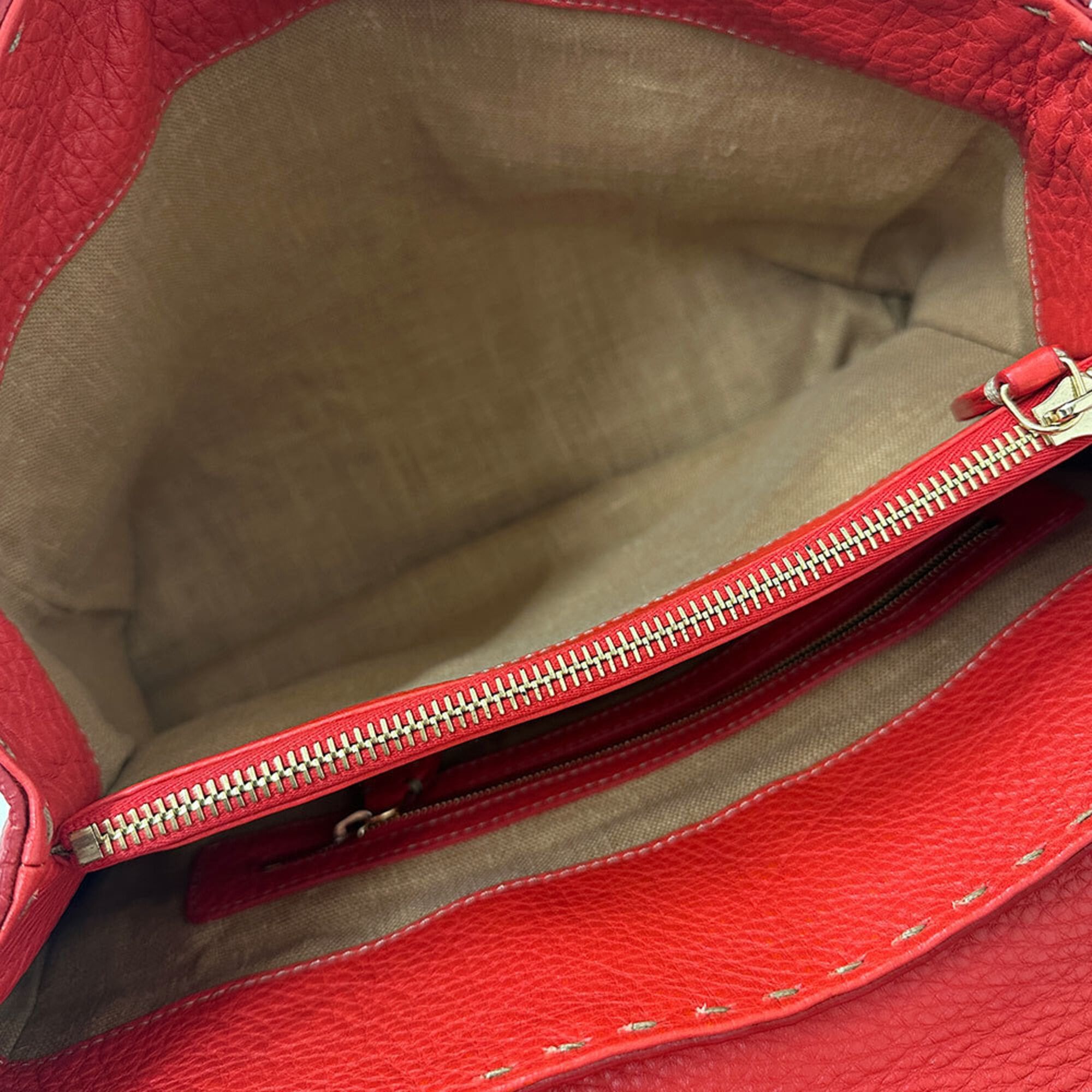 Fendi Fendi handbag for women and men, brand name, leather, Linda red. Size ONE SIZE - 10 Thumbnail