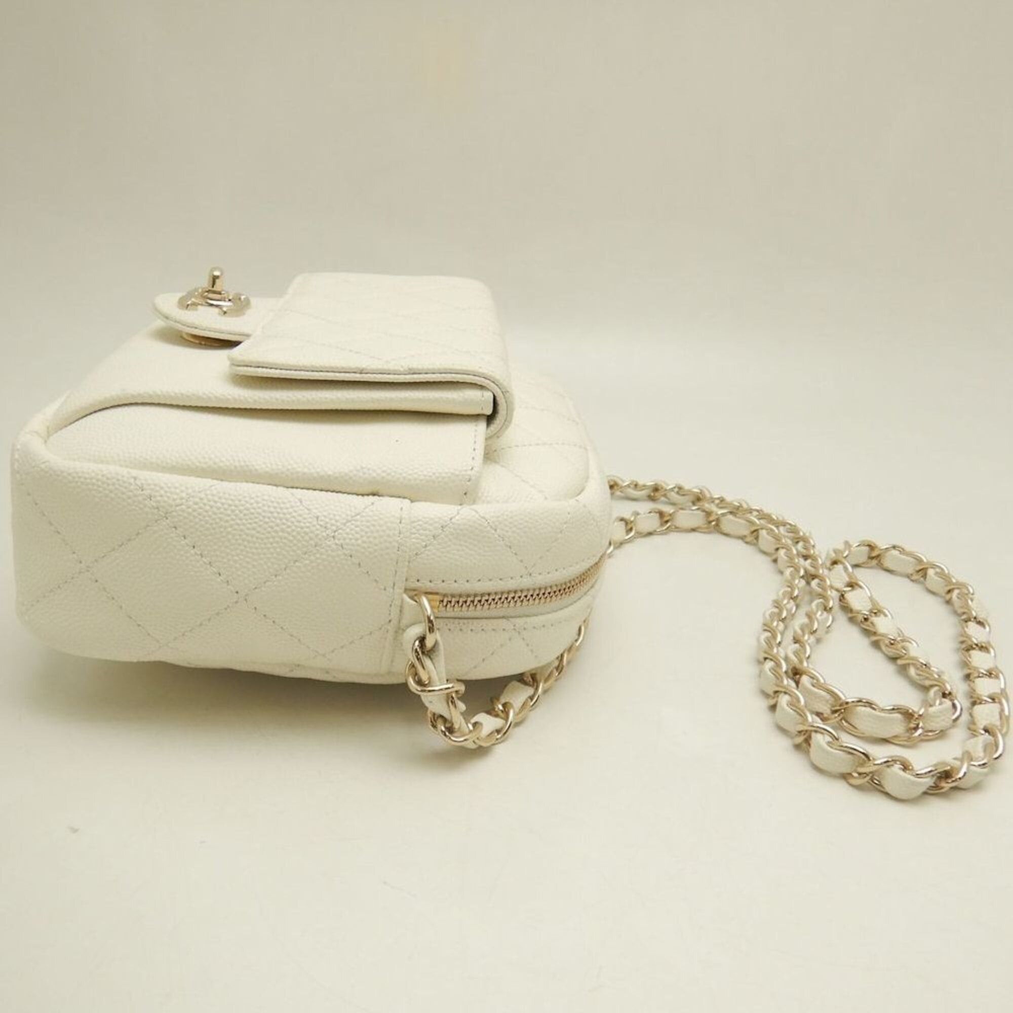Chanel CHANEL Matelassé Caviar Skin Shoulder Bag, White, Women's, 253826 Size ONE SIZE - 6 Thumbnail