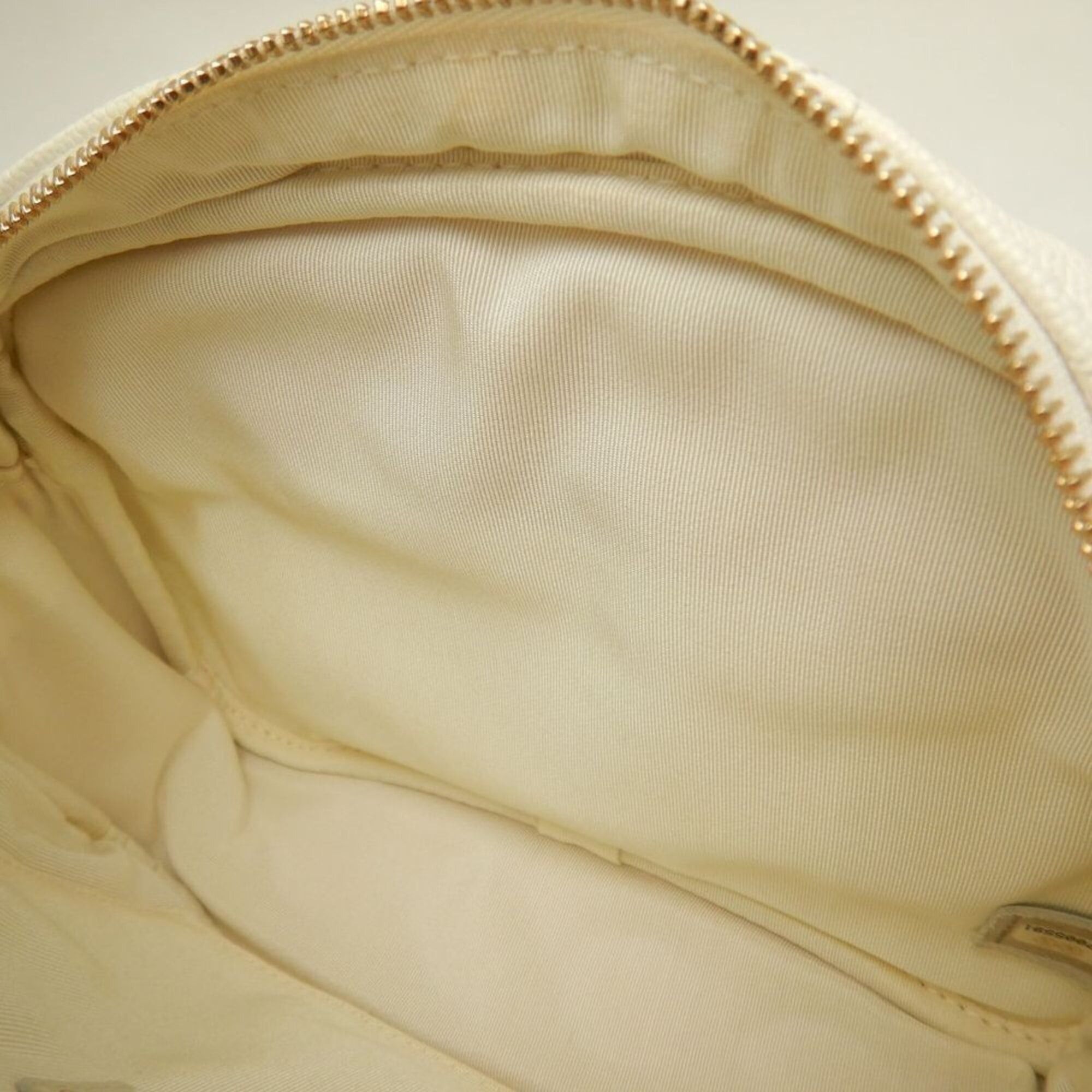 Chanel CHANEL Matelassé Caviar Skin Shoulder Bag, White, Women's, 253826 Size ONE SIZE - 16 Thumbnail