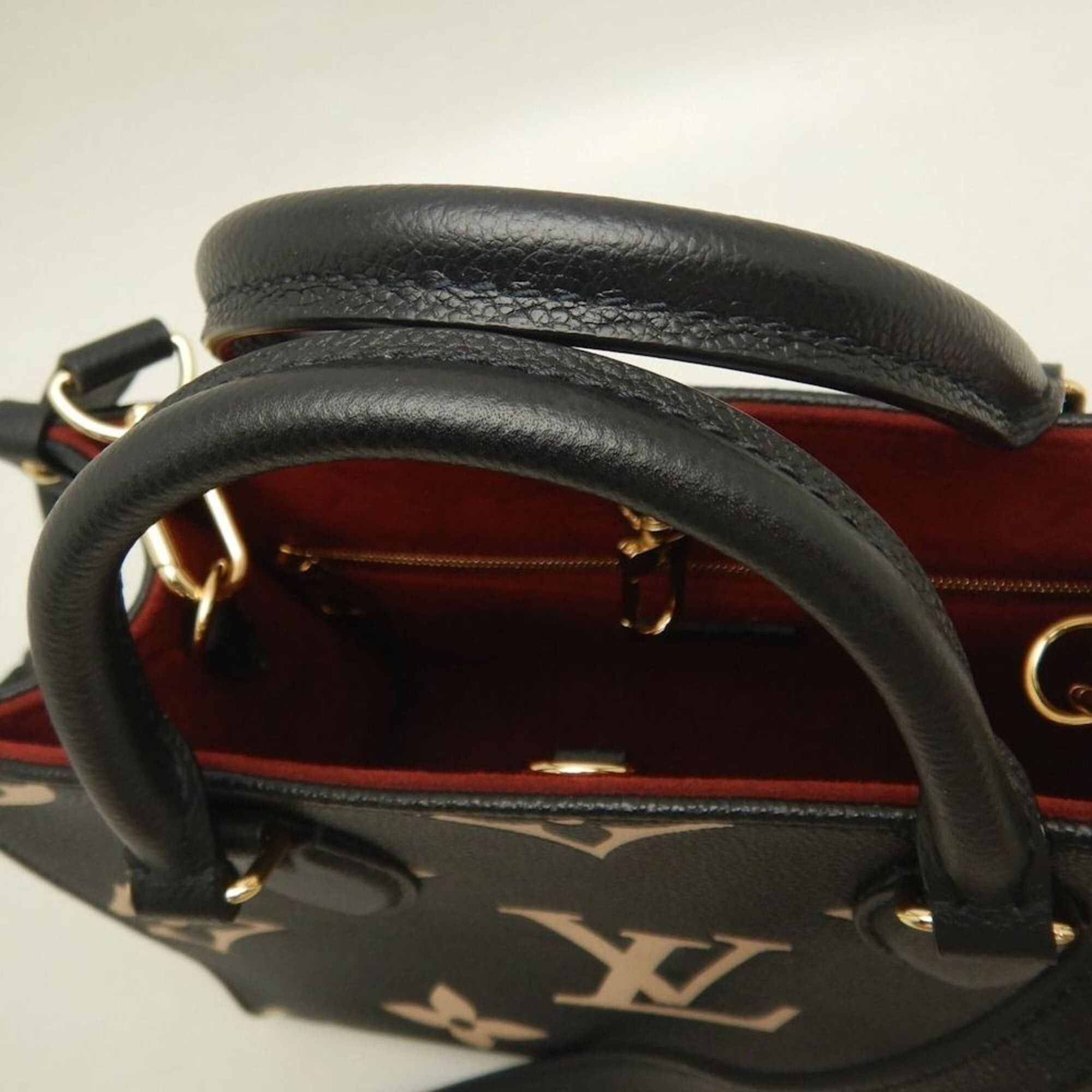 Louis Vuitton Louis Vuitton Bicolor Monogram OnTheGo PM M45659 Handbag Black Empreinte Beige Women's 253836 Size ONE SIZE - 9 Thumbnail