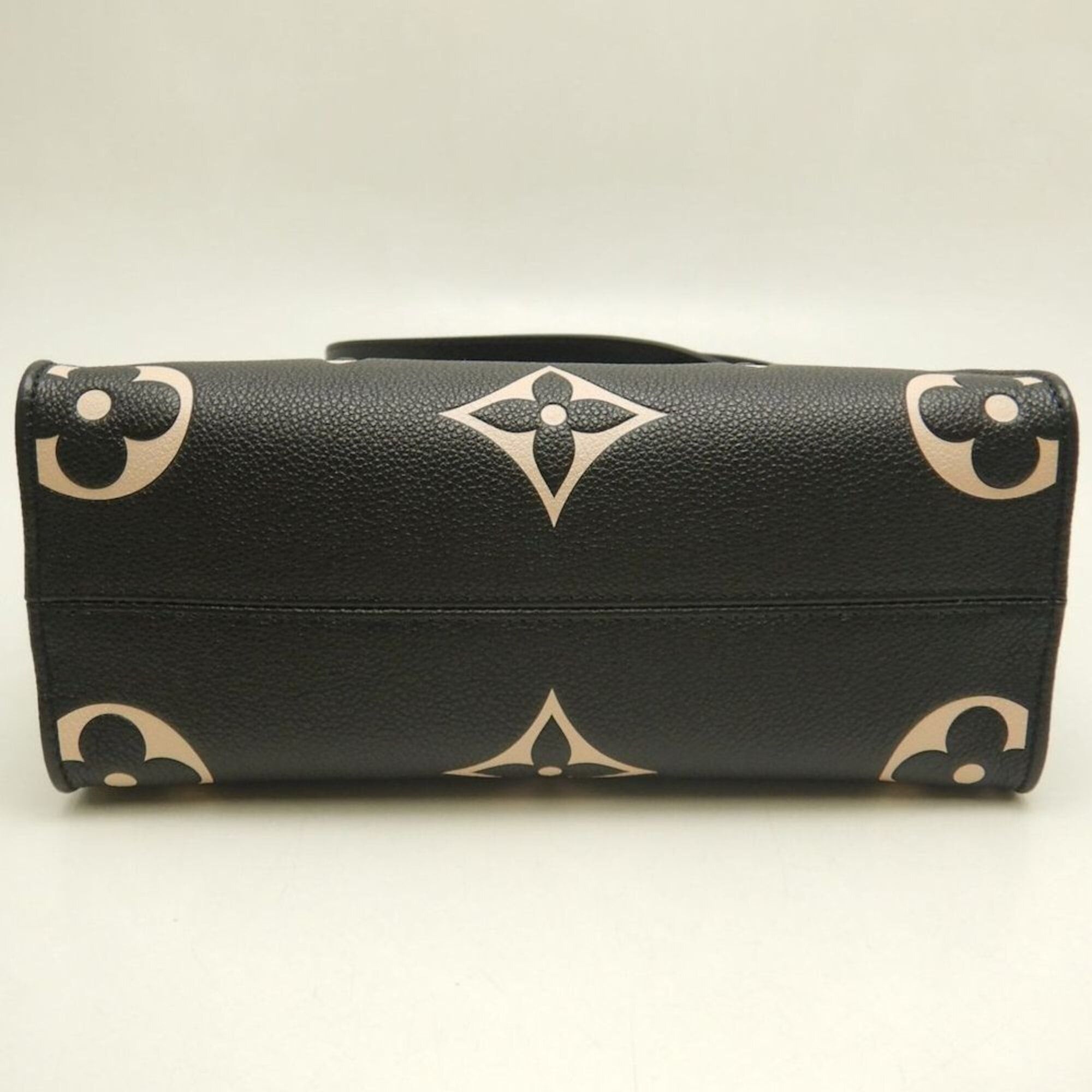 Louis Vuitton Louis Vuitton Bicolor Monogram OnTheGo PM M45659 Handbag Black Empreinte Beige Women's 253836 Size ONE SIZE - 8 Thumbnail