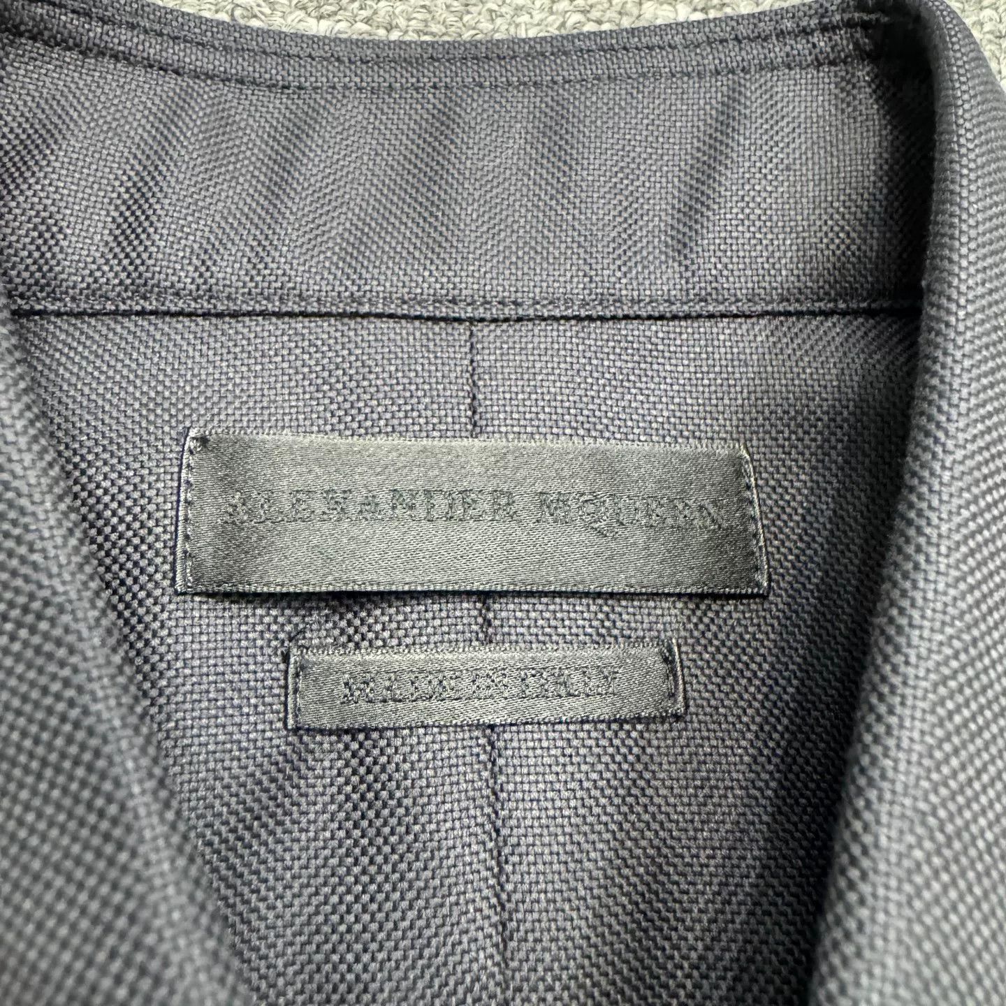 Alexander McQueen Alexander McQueen Embroidered Button Up Shirt Size S Size US S / EU 44-46 / 1 - 4 Thumbnail