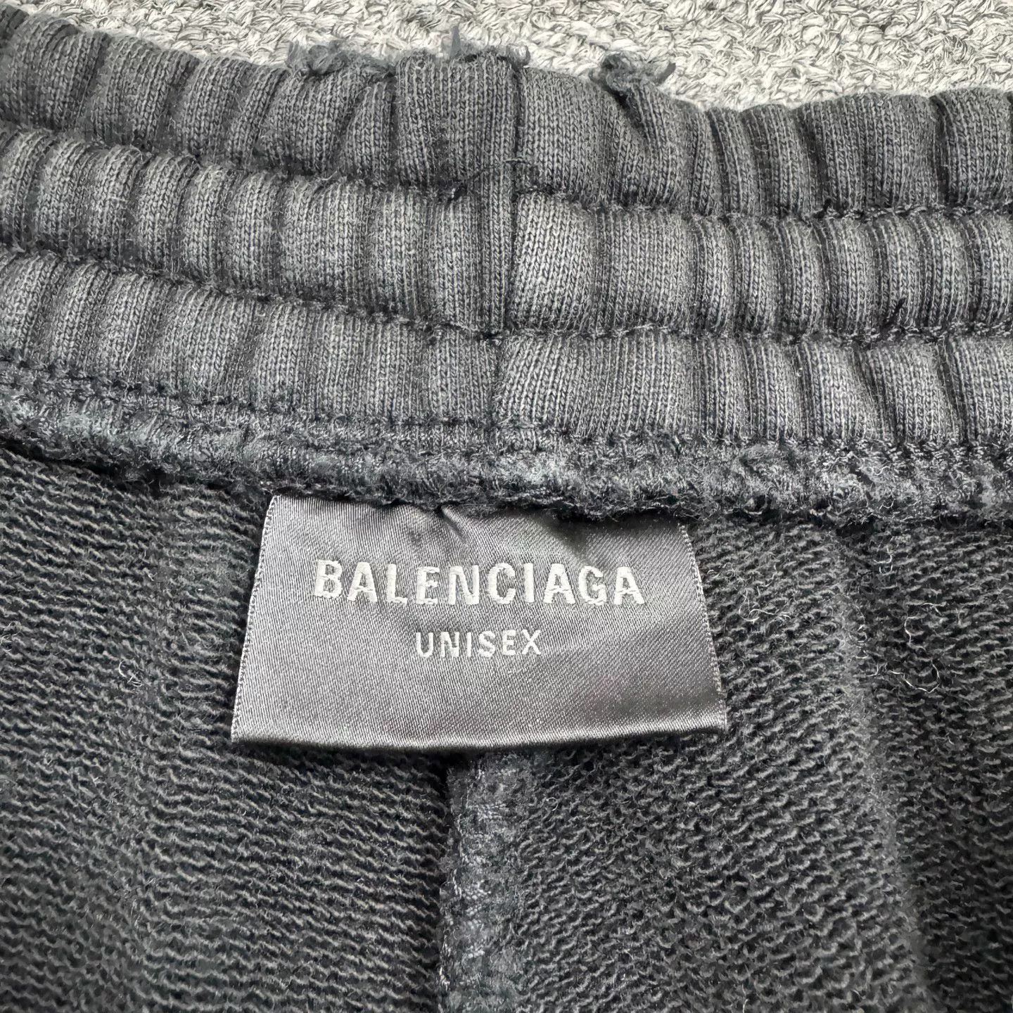Balenciaga Balenciaga Distressed Sweatpants Size S Size US 30 / EU 46 - 3 Thumbnail
