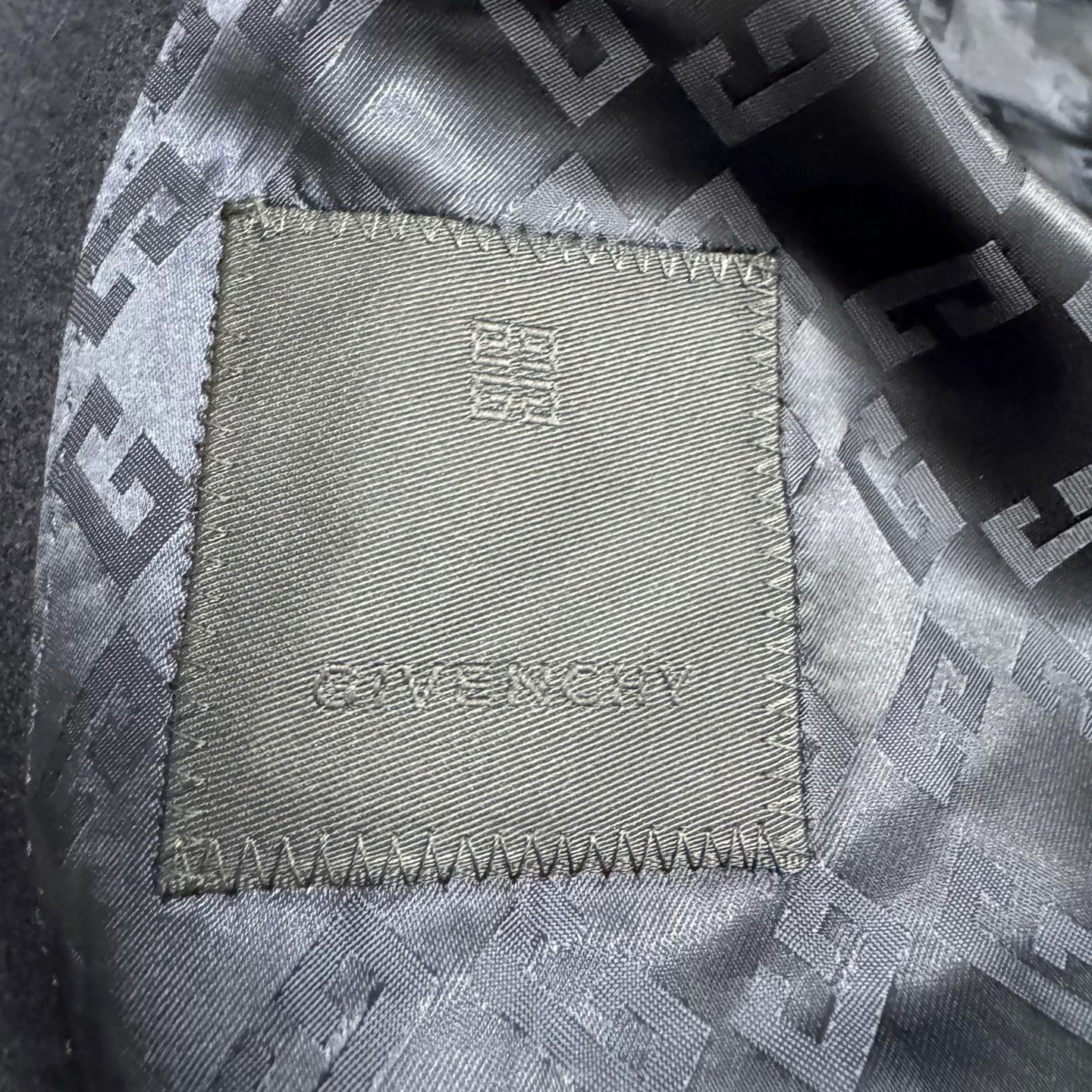 Givenchy Givenchy Wool Coat Size 52 Size US L / EU 52-54 / 3 - 3 Thumbnail