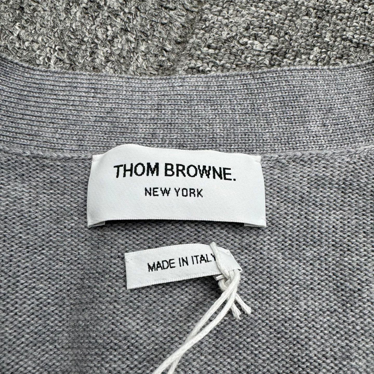 Thom Browne Thom Browne Four-Bar Cardigan Size 0 Size US XS / EU 42 / 0 - 3 Thumbnail