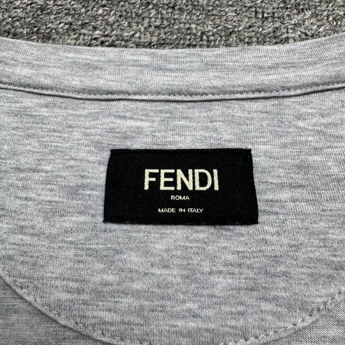 Fendi Fendi Monster Eyes T-Shirt Size L Size US L / EU 52-54 / 3 - 3 Thumbnail