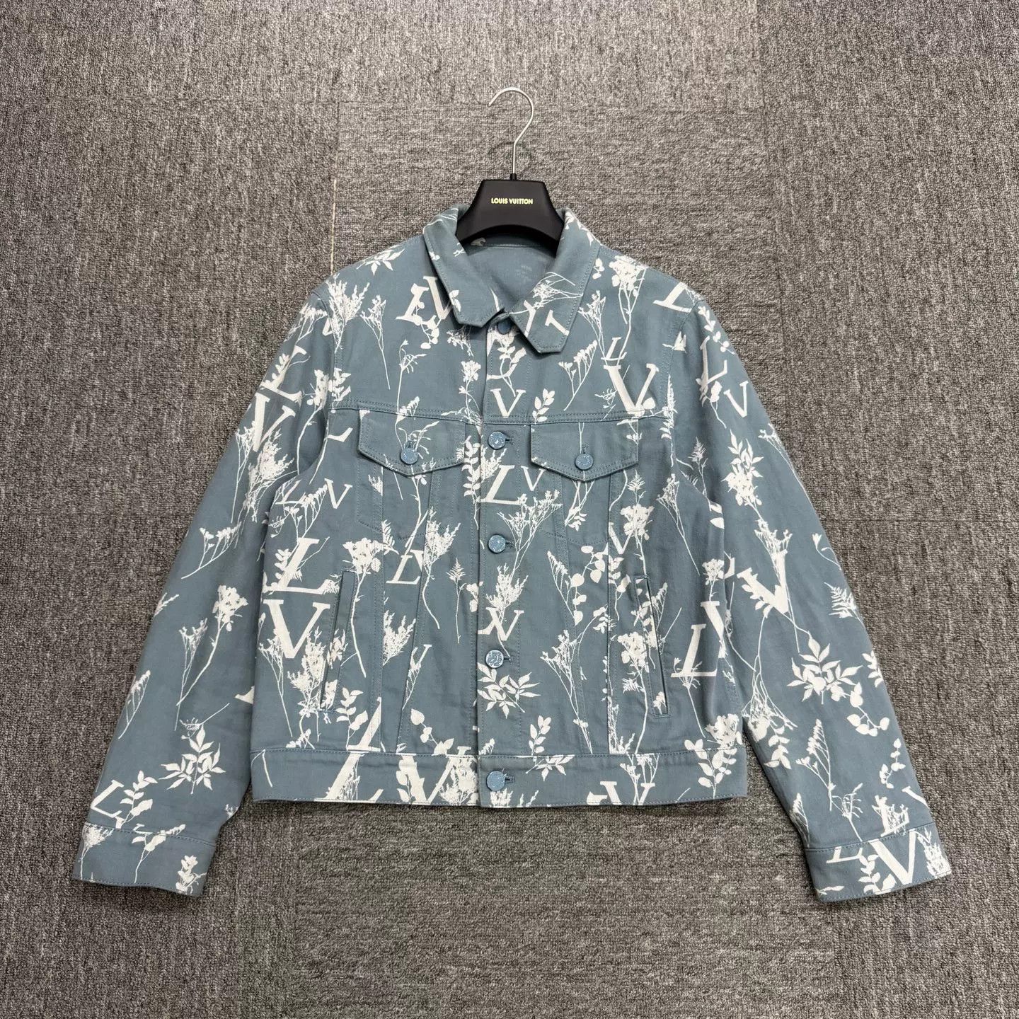 Louis Vuitton Louis Vuitton Floral Denim Jacket Size S Size US S / EU 44-46 / 1 - 2 Thumbnail
