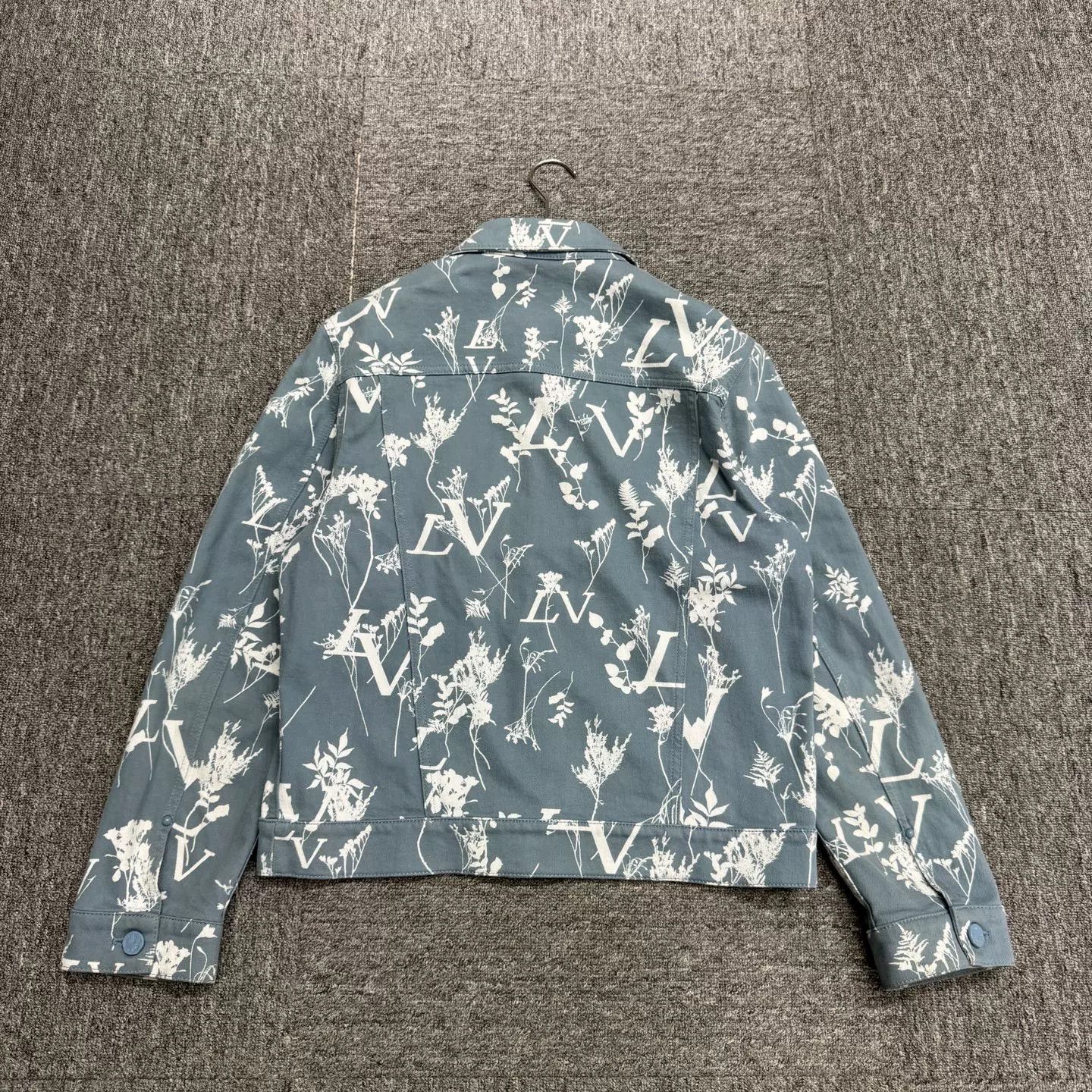 Louis Vuitton Louis Vuitton Floral Denim Jacket Size S Size US S / EU 44-46 / 1 - 8 Thumbnail