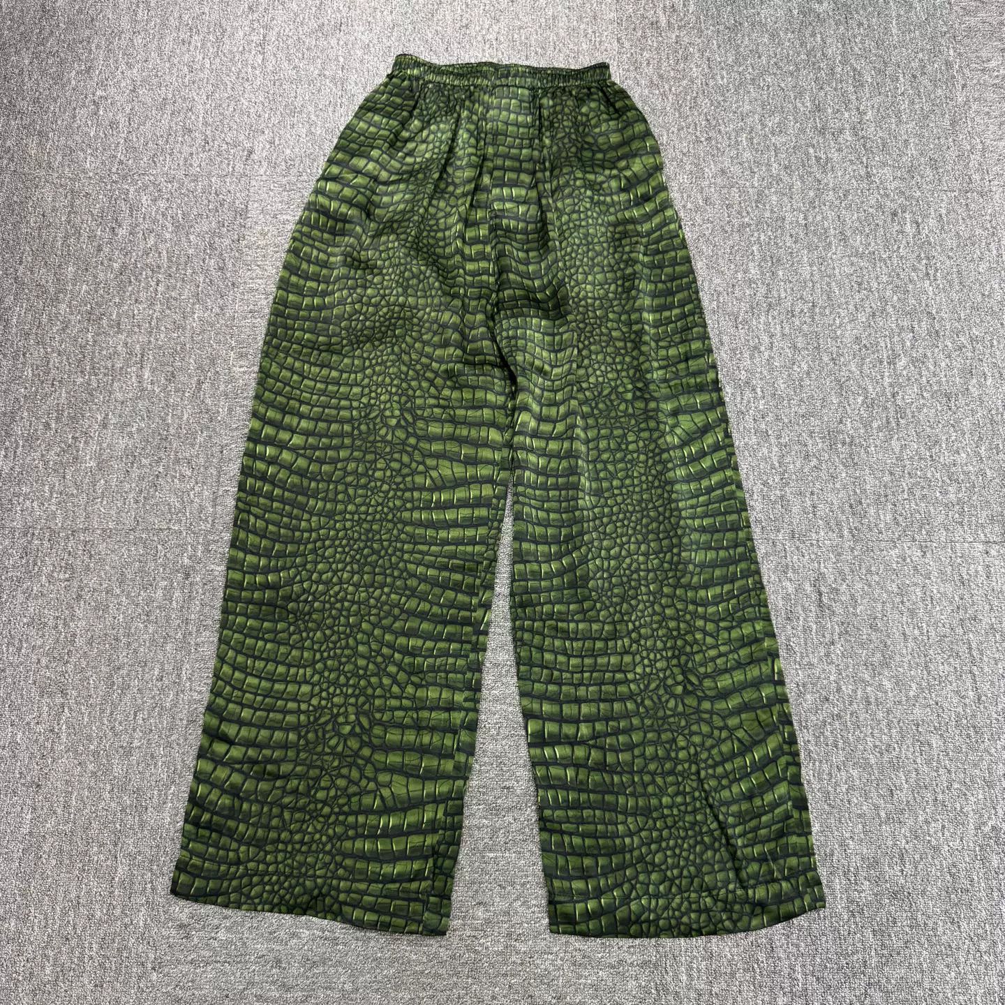 Balenciaga Balenciaga Alligator Print Trousers Size F34 Size 25" / US 0 / IT 36 - 2 Thumbnail