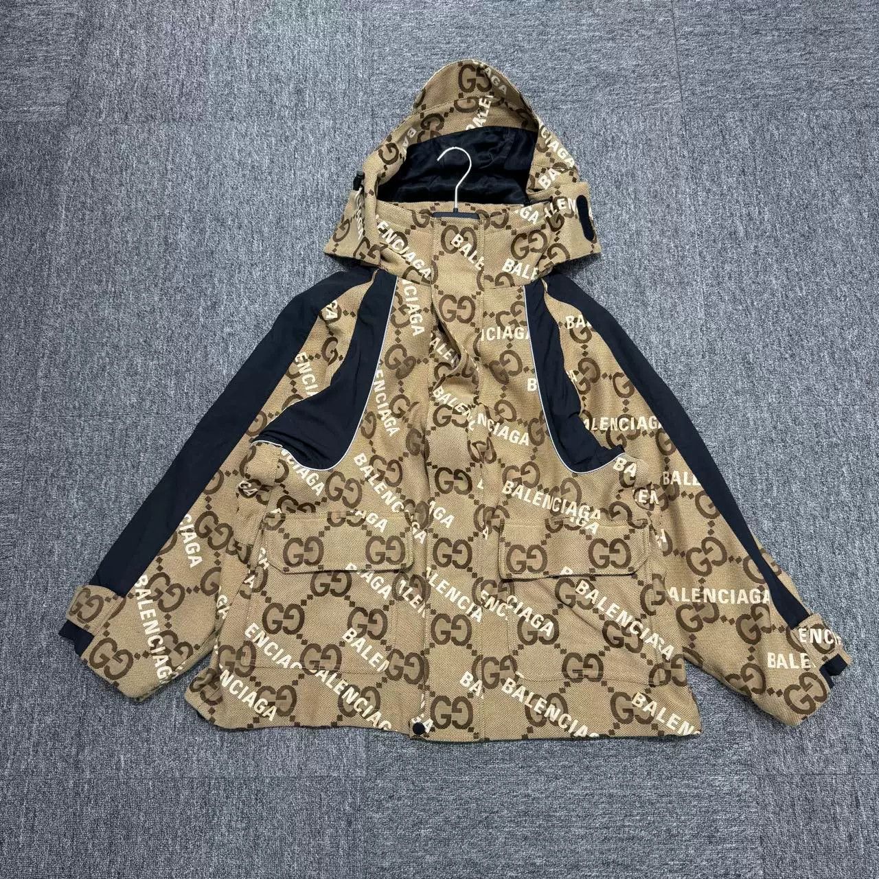 Balenciaga × Gucci Gucci x Balenciaga Monogram Windbreaker Size XXS Size US XXS / EU 40 - 2 Thumbnail