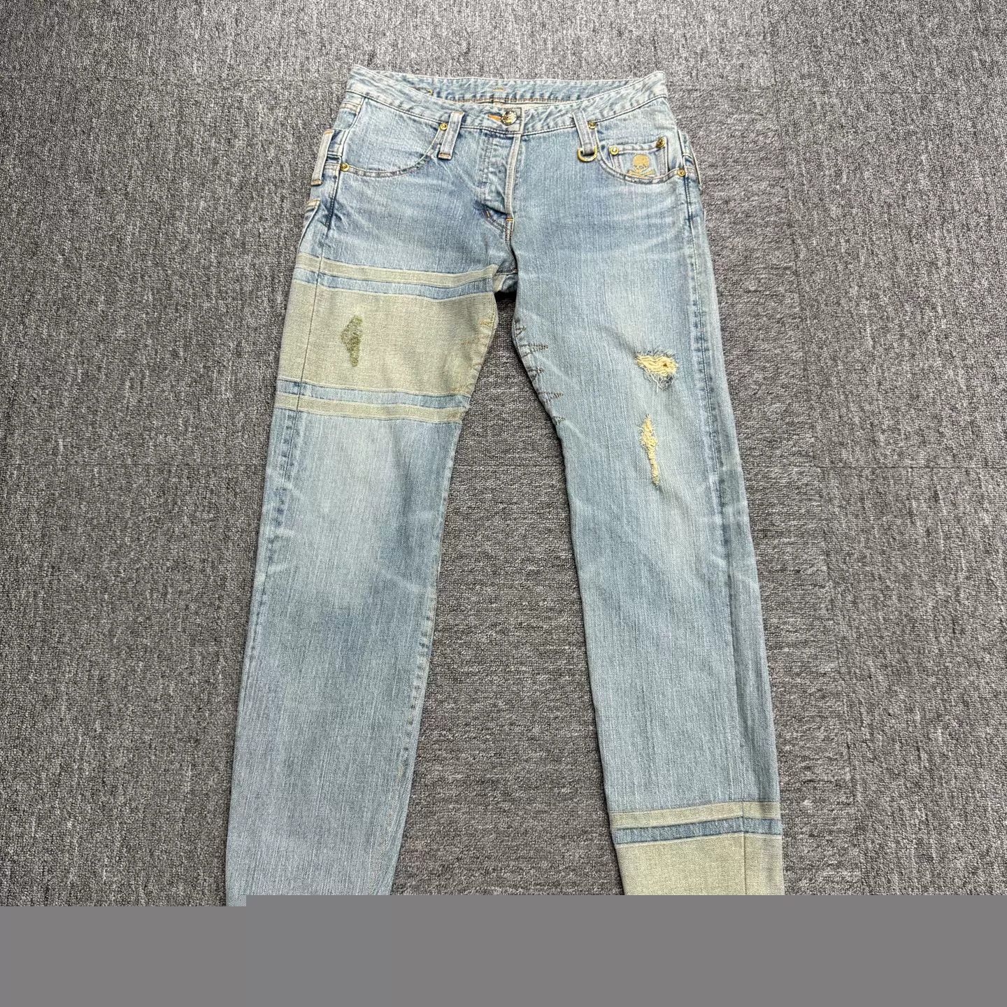 Mastermind Japan Mastermind Japan Skull Distressed Denim Size 0 Size US 30 / EU 46 - 2 Thumbnail