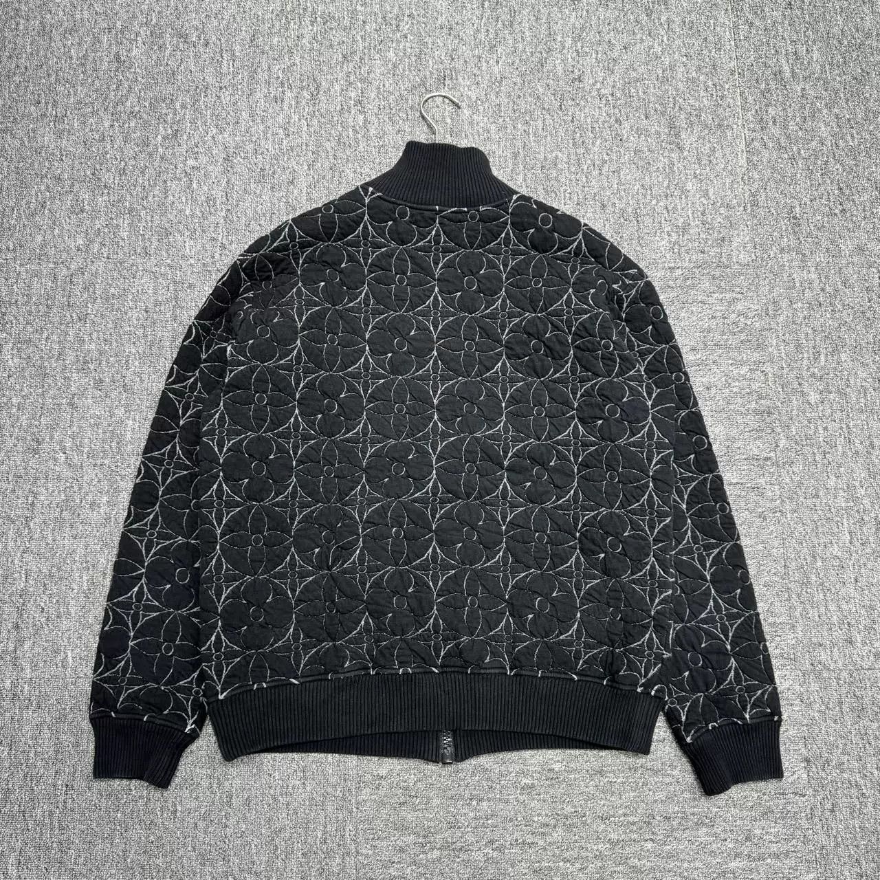 Louis Vuitton Louis Vuitton Monogram Quilted Bomber Jacket Size XXL Size US XXL / EU 58 / 5 - 5 Thumbnail