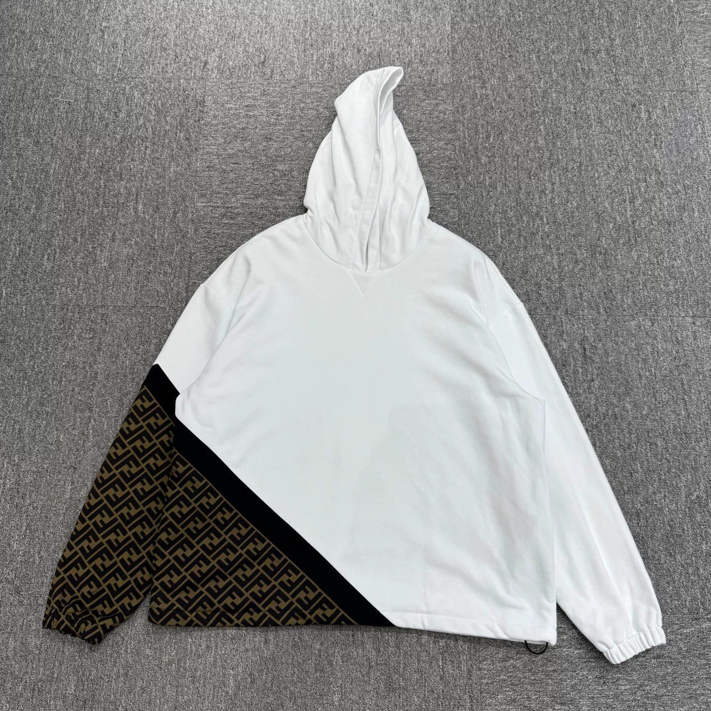 Fendi Fendi FF Logo Panel Hoodie Size XL Size US XL / EU 56 / 4 - 2 Thumbnail