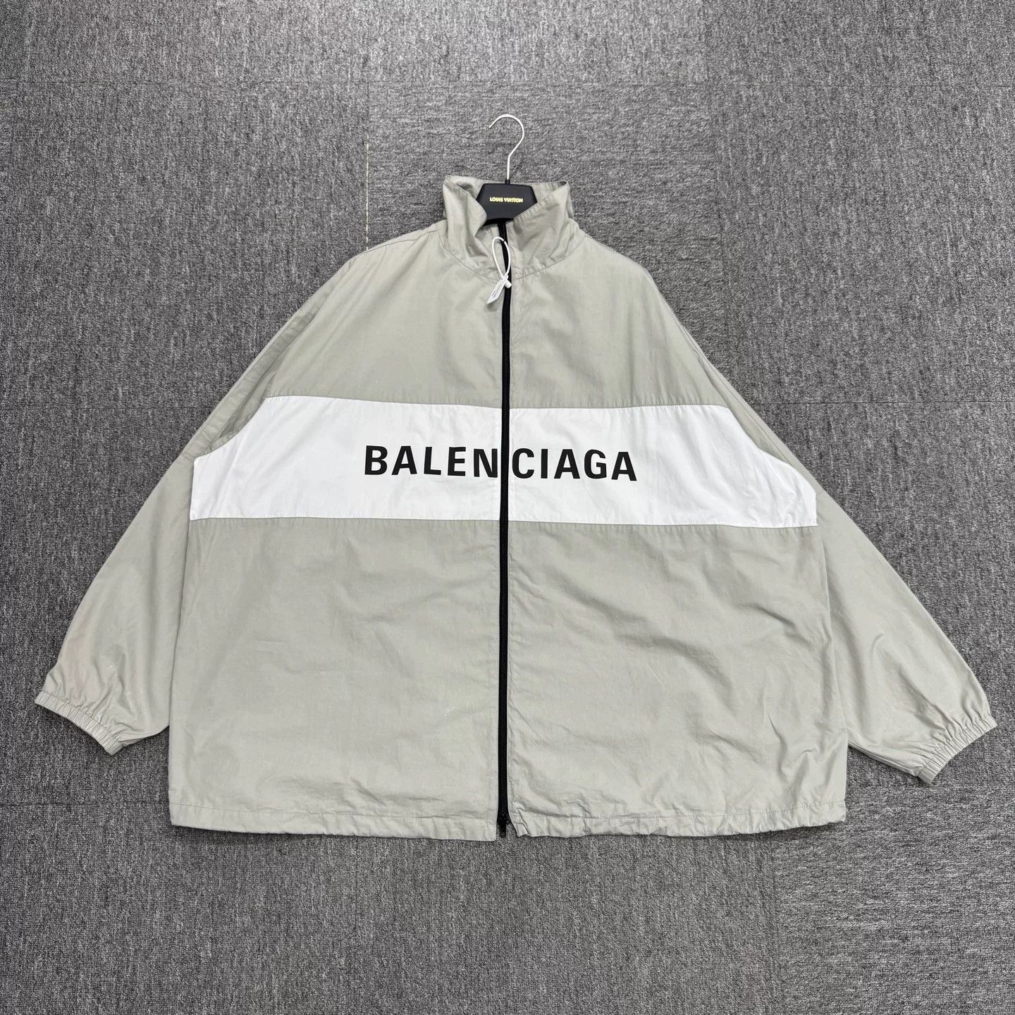 Balenciaga Balenciaga Colorblock Windbreaker Size M Size US M / EU 48-50 / 2 - 2 Thumbnail