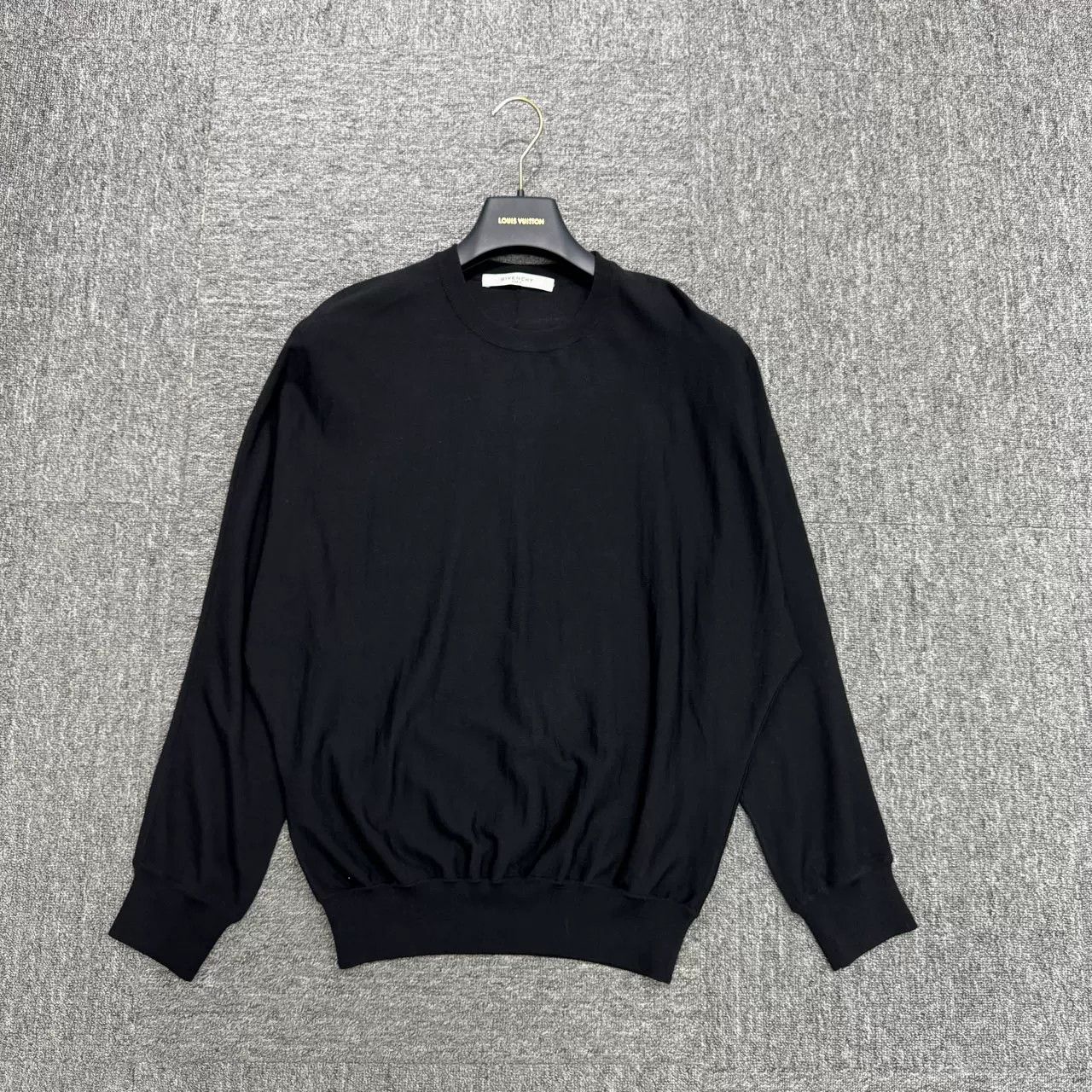 Givenchy Givenchy Black Wool Sweater Size L Size US L / EU 52-54 / 3 - 2 Thumbnail