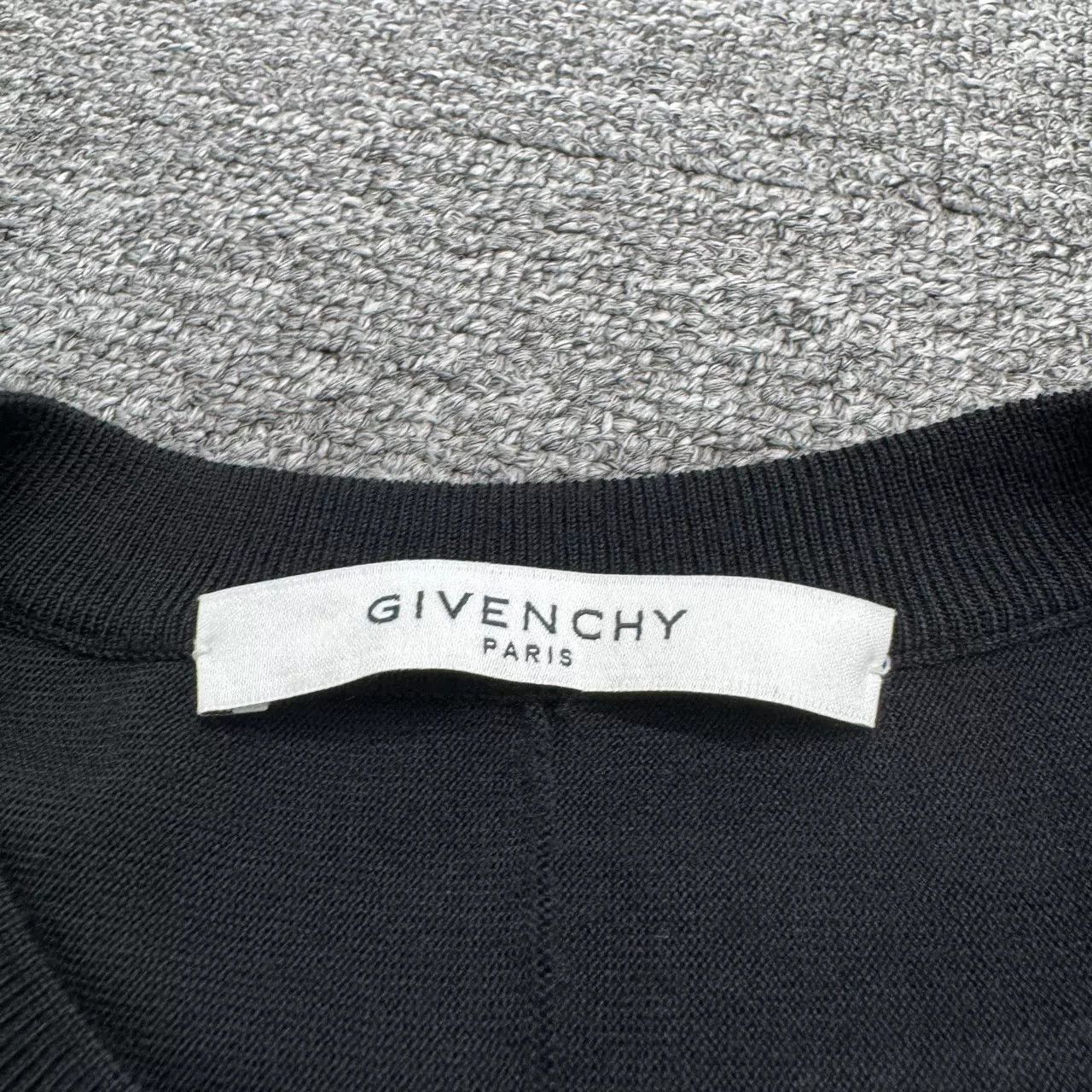 Givenchy Givenchy Black Wool Sweater Size L Size US L / EU 52-54 / 3 - 3 Thumbnail