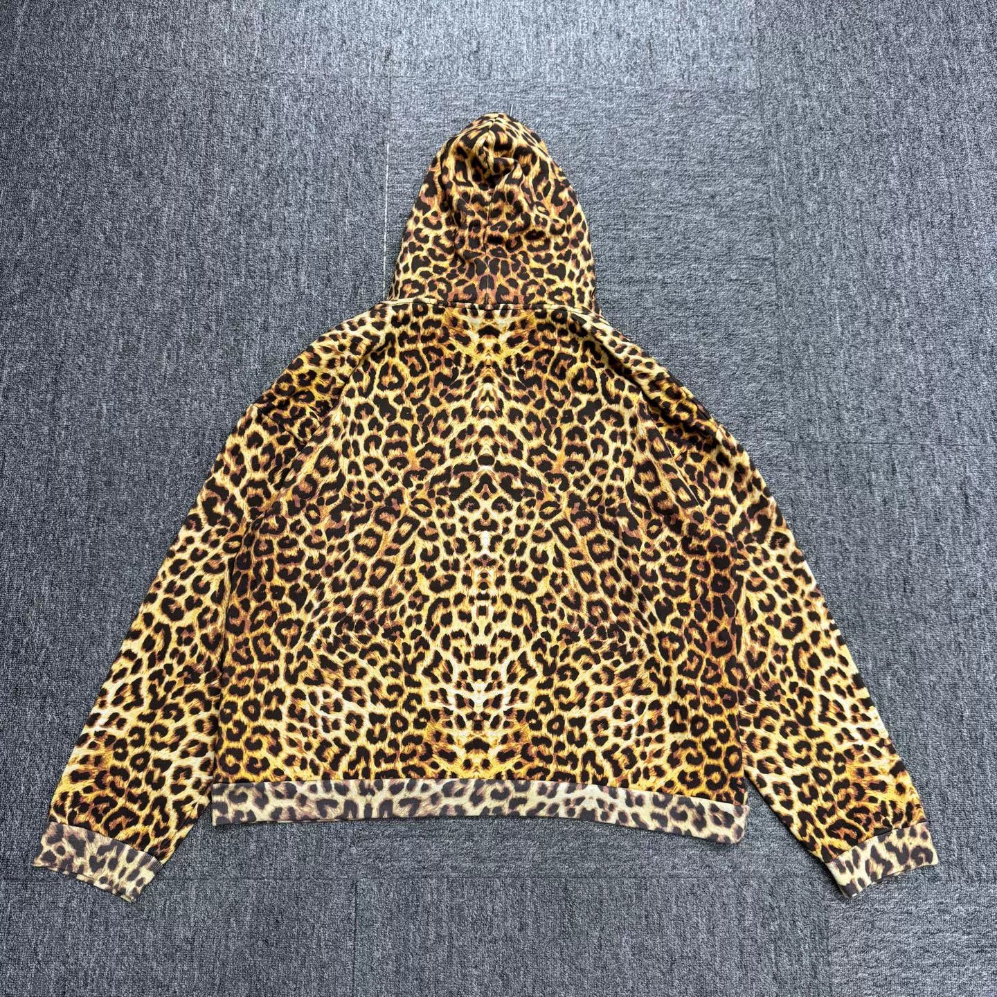Celine Celine Leopard Print Hoodie Size M Size US M / EU 48-50 / 2 - 6 Thumbnail