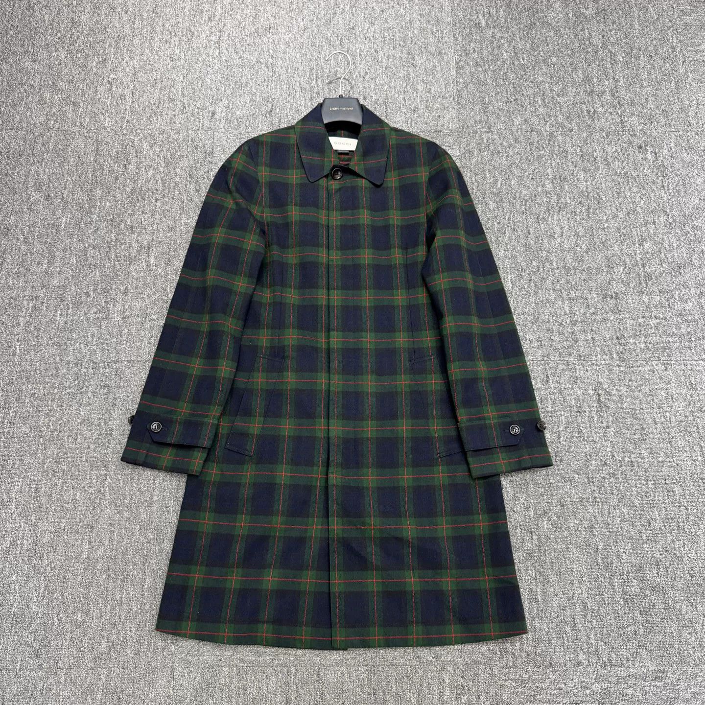 Gucci Gucci Rabbit Embroidery Plaid Coat Size 44 Size US S / EU 44-46 / 1 - 2 Thumbnail