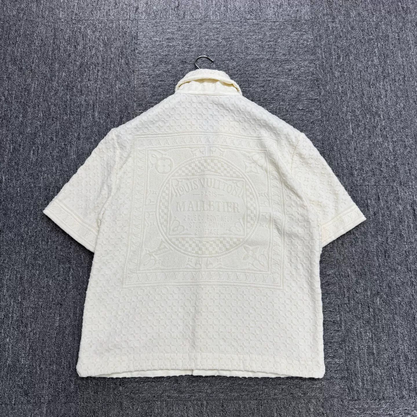 Louis Vuitton Louis Vuitton Monogram Towel Shirt Size S Size US S / EU 44-46 / 1 - 7 Thumbnail