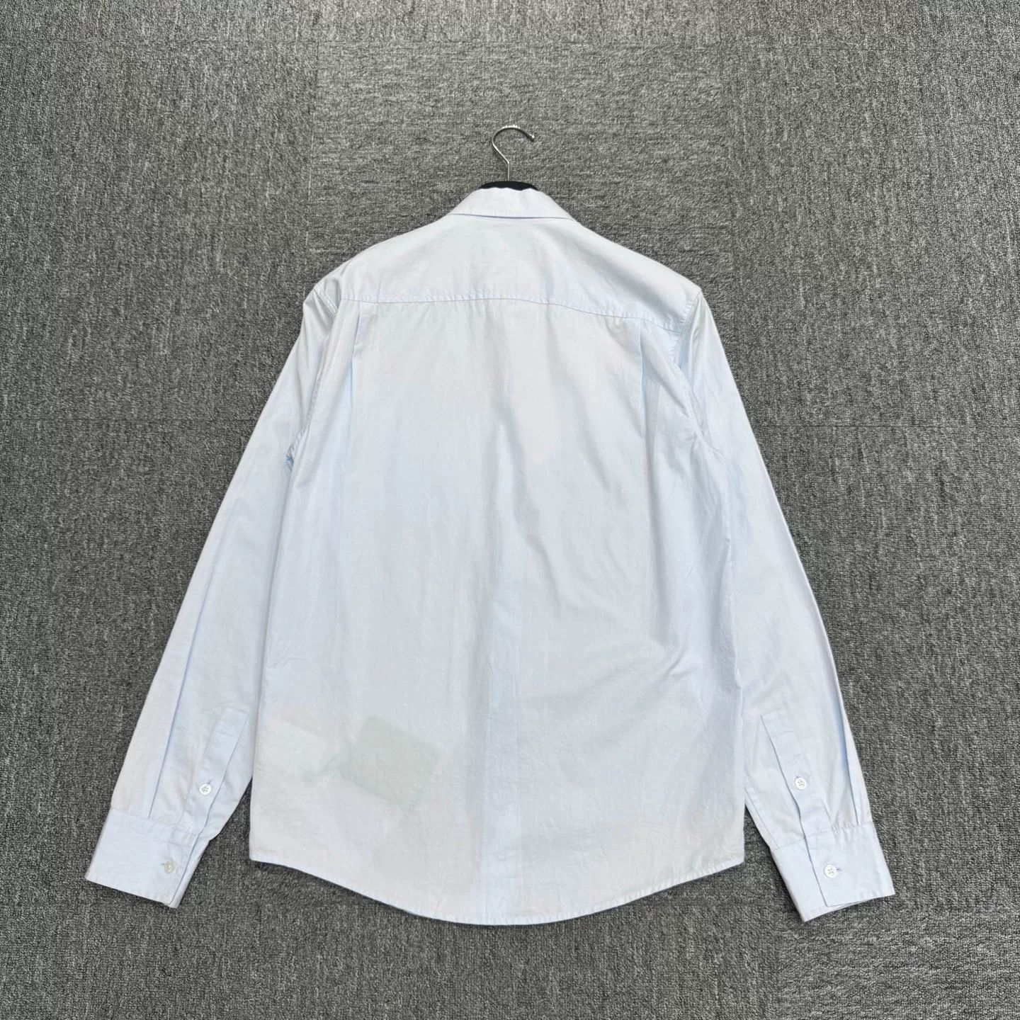 Louis Vuitton Louis Vuitton Embroidered Crest Shirt Size XS Size US XS / EU 42 / 0 - 8 Thumbnail