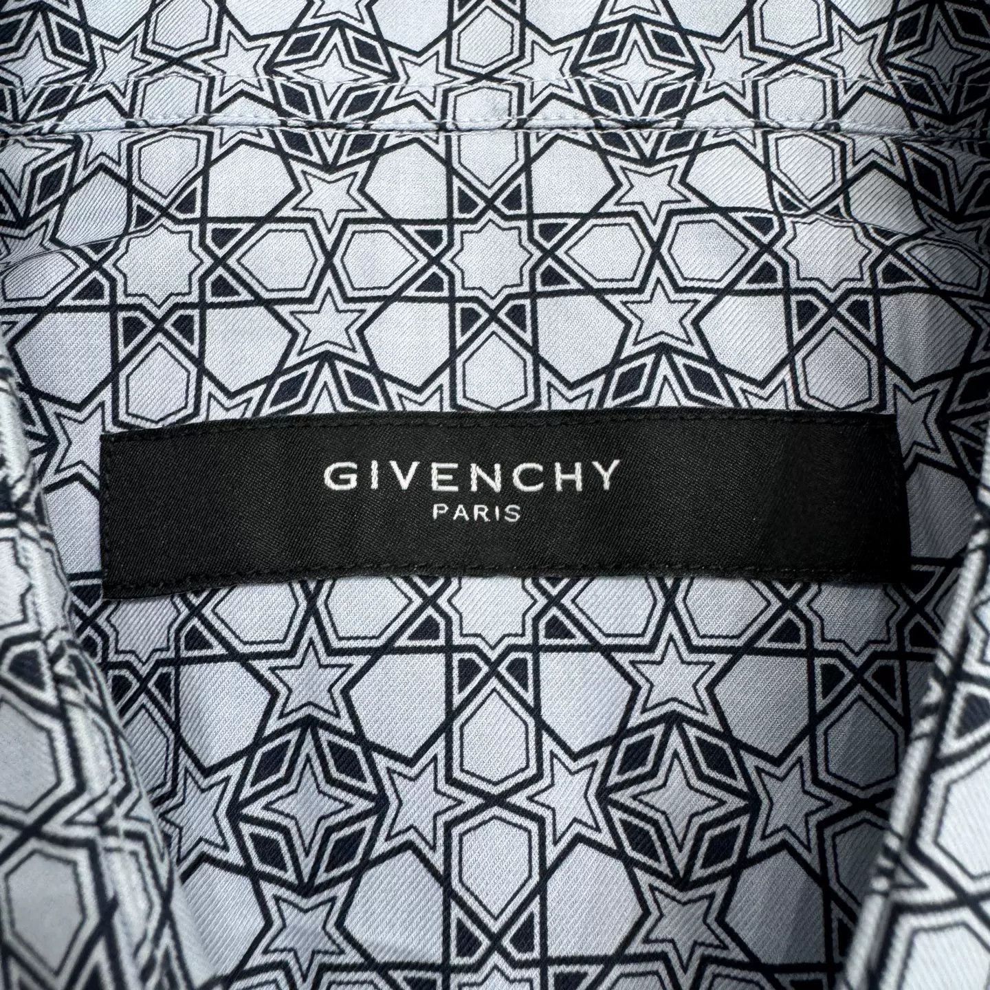 Givenchy Givenchy Star Print Button Up Shirt US M Size US M / EU 48-50 / 2 - 3 Thumbnail