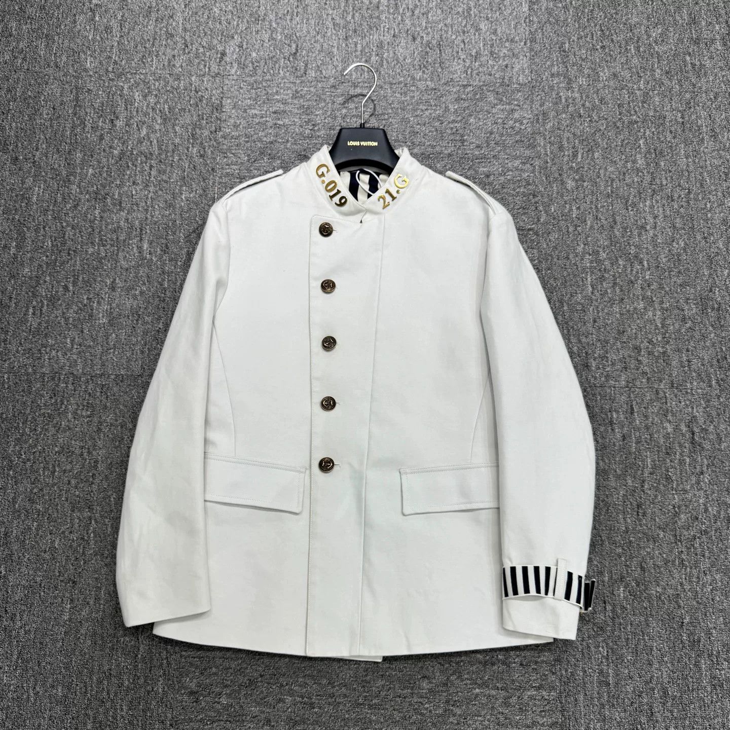 Gucci Gucci Embroidered Collar Light Jacket Size M Size US M / EU 48-50 / 2 - 2 Thumbnail