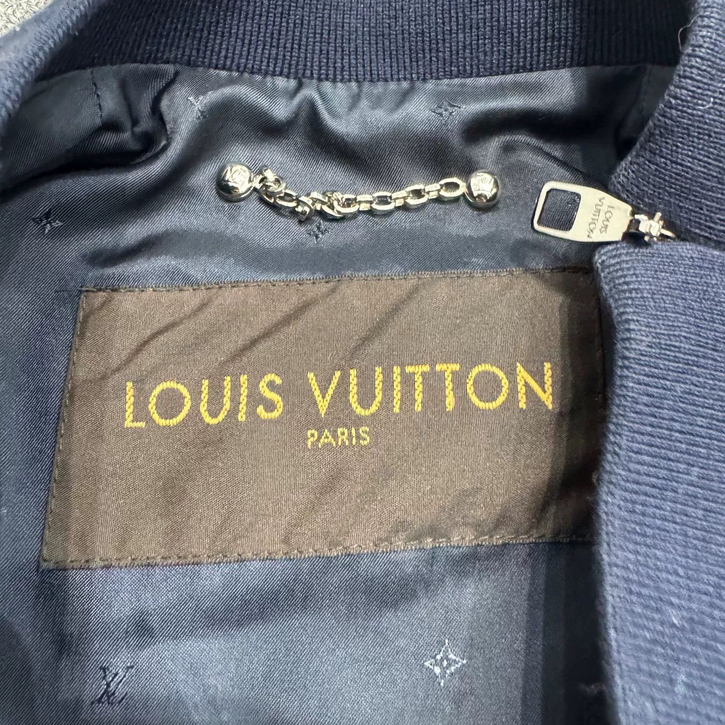 Louis Vuitton Louis Vuitton Crane Embroidery Bomber Jacket Size L Size US L / EU 52-54 / 3 - 3 Thumbnail