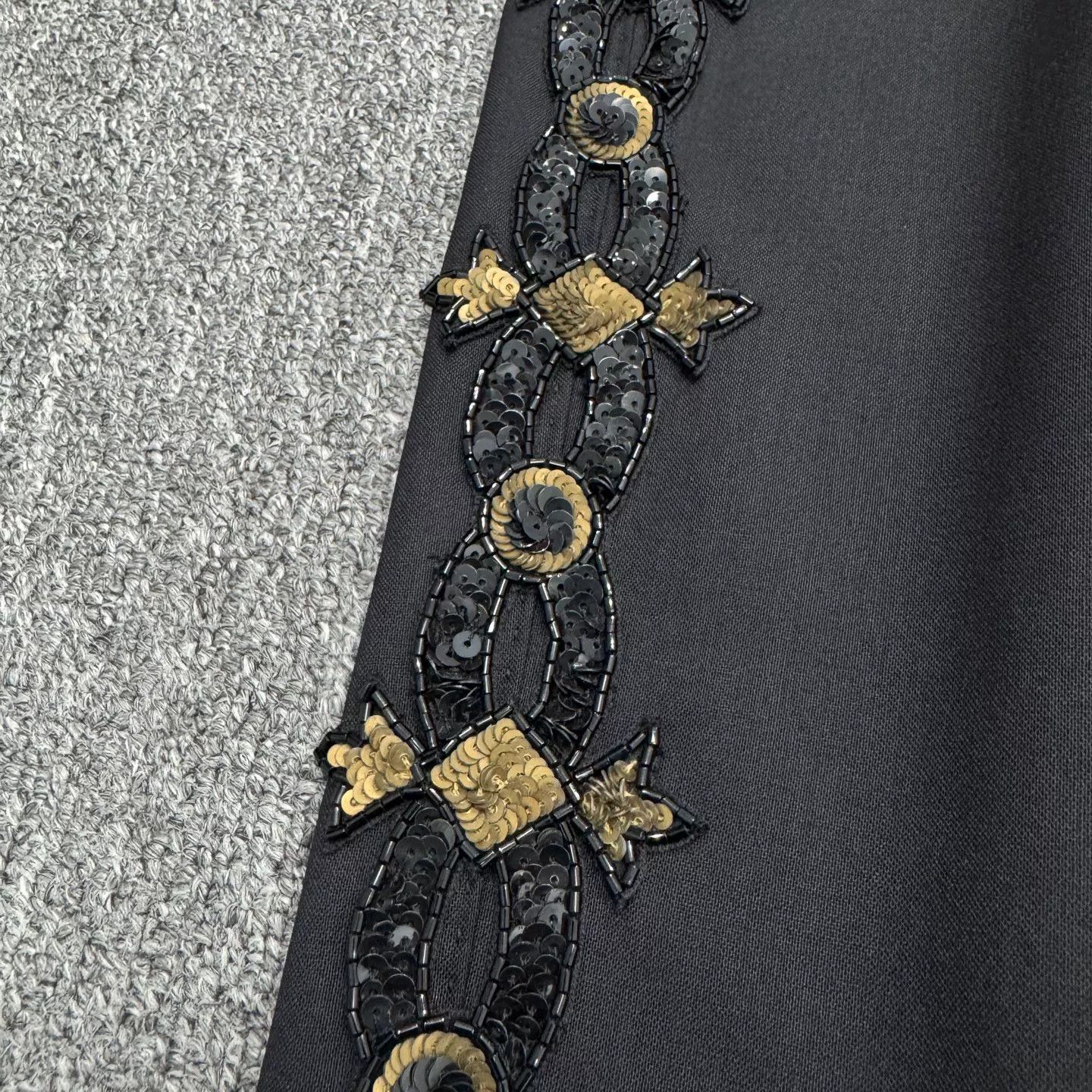 Dolce & Gabbana Dolce & Gabbana Sequin Embroidered Wool Trousers Size 32 Size US 32 / EU 48 - 3 Thumbnail